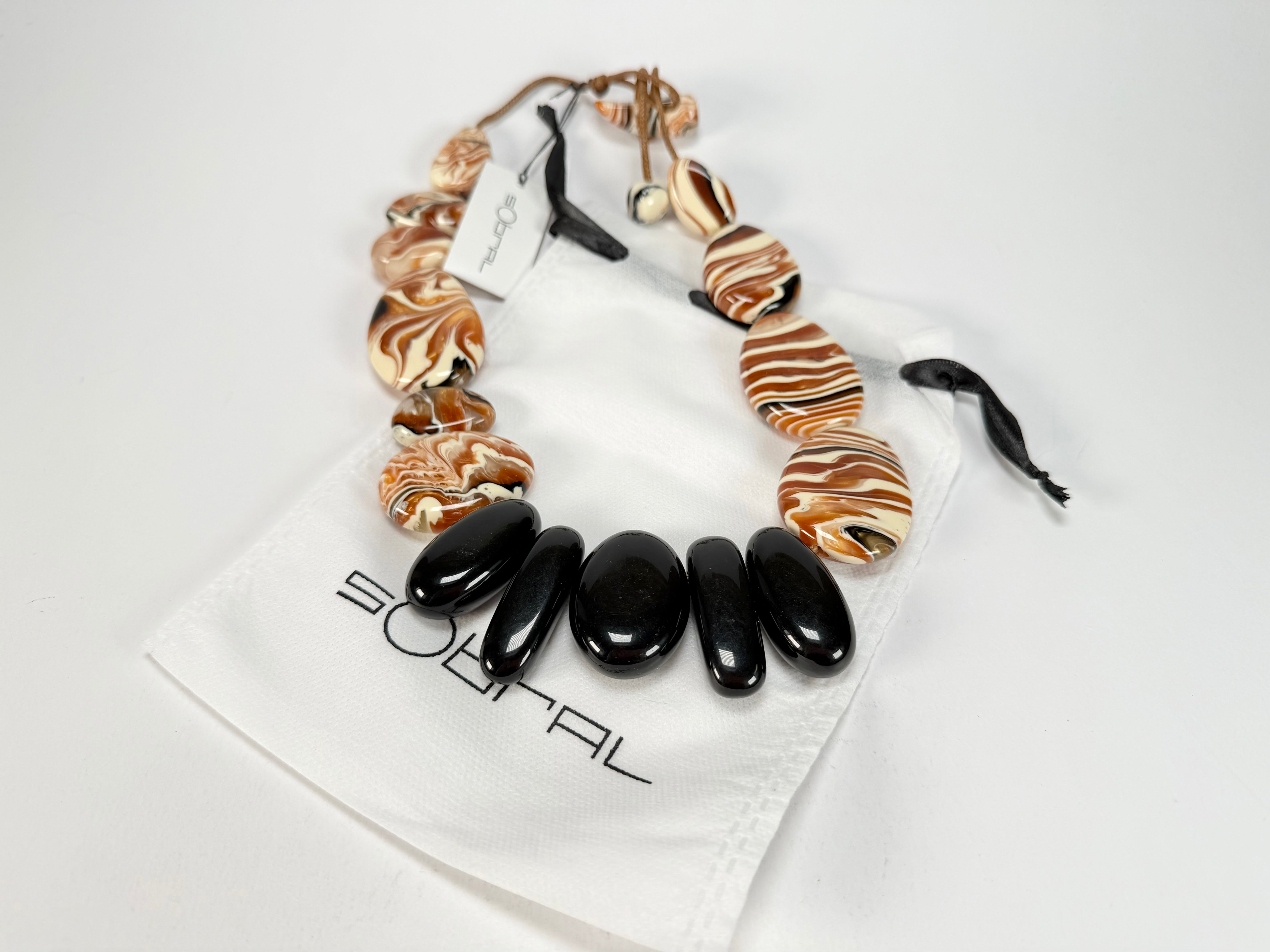 Sobral - Carmelo & Black "Lisi" Studio Creation Resin Necklace ( 000000 )