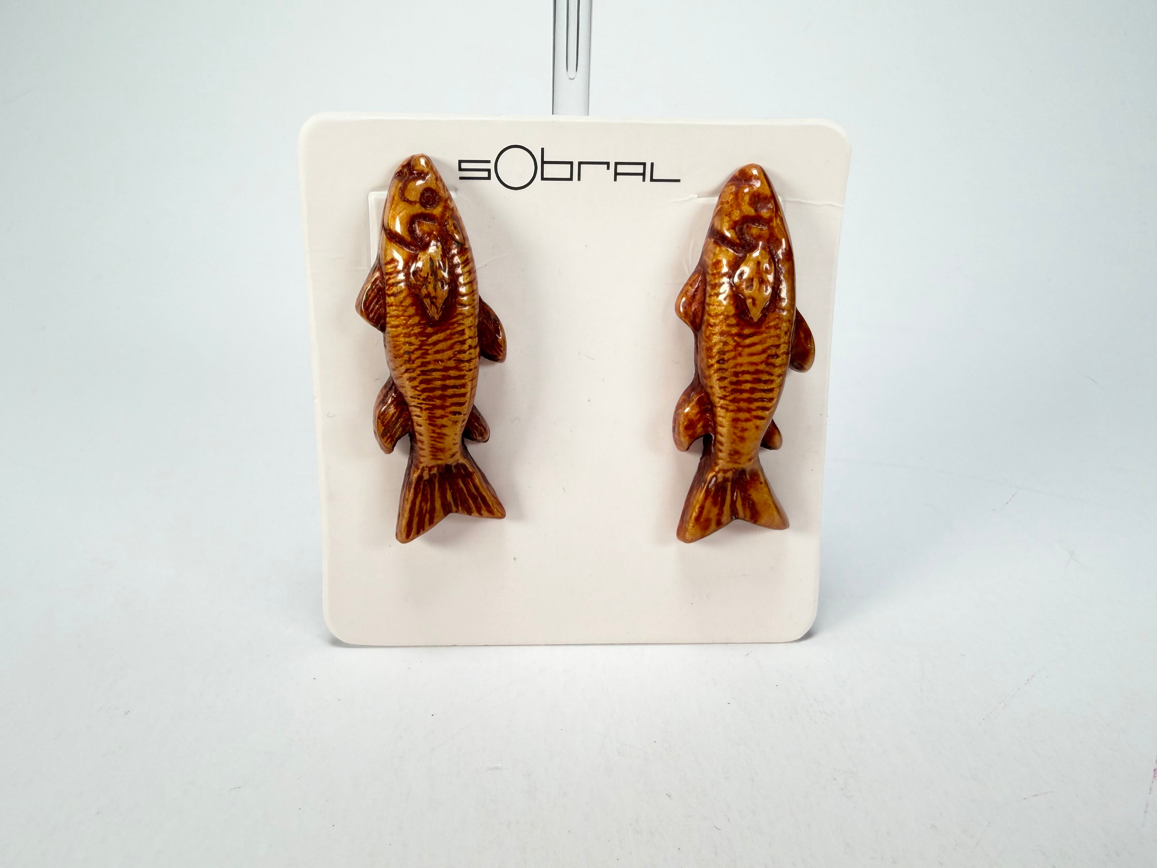 Sobral - Búzios "Praia dos Ossos" Resin Earrings ( 000000 )
