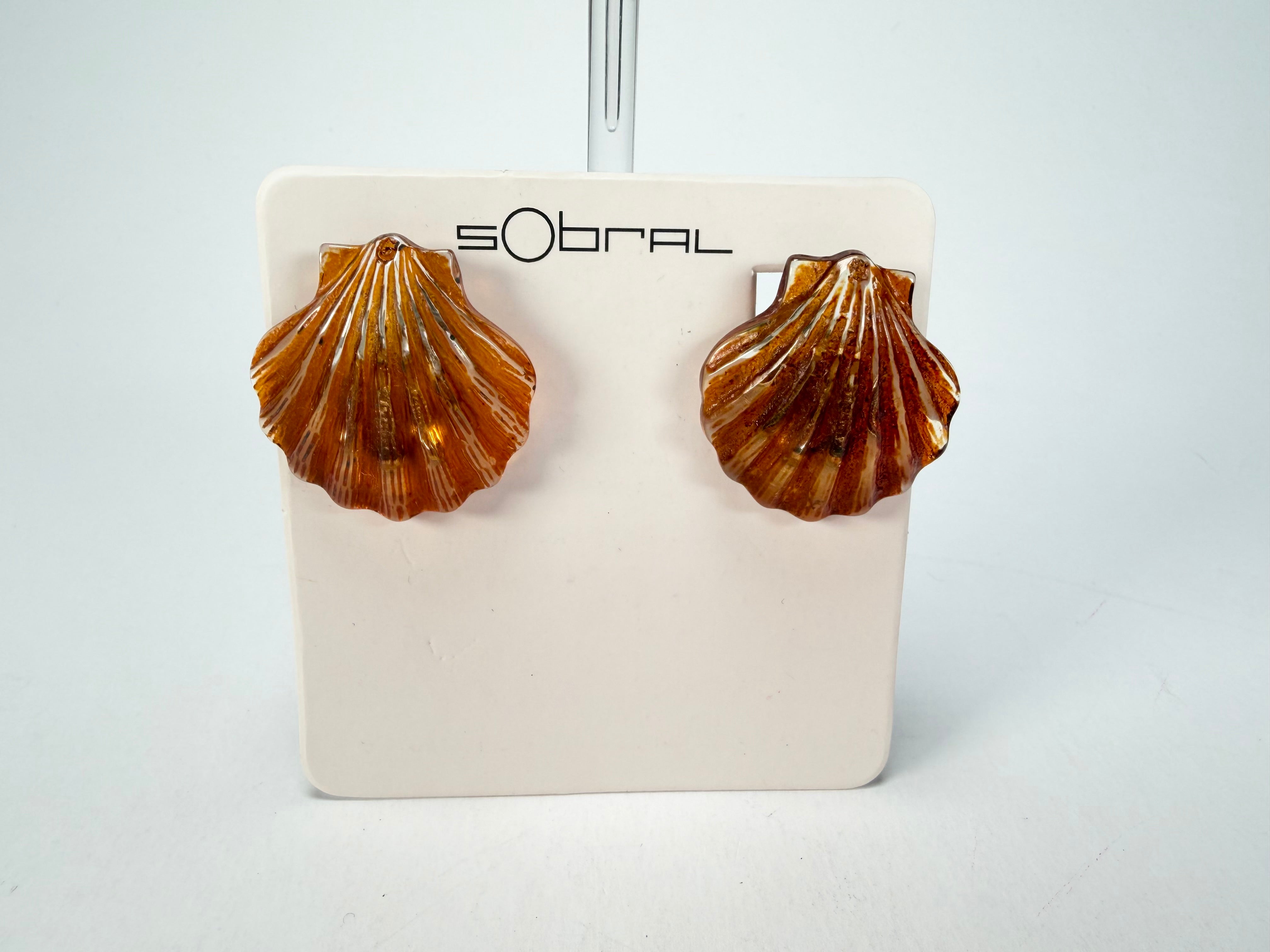 Sobral - Búzios "Praia do Forno" Resin Clip On Earrings ( 000000 )