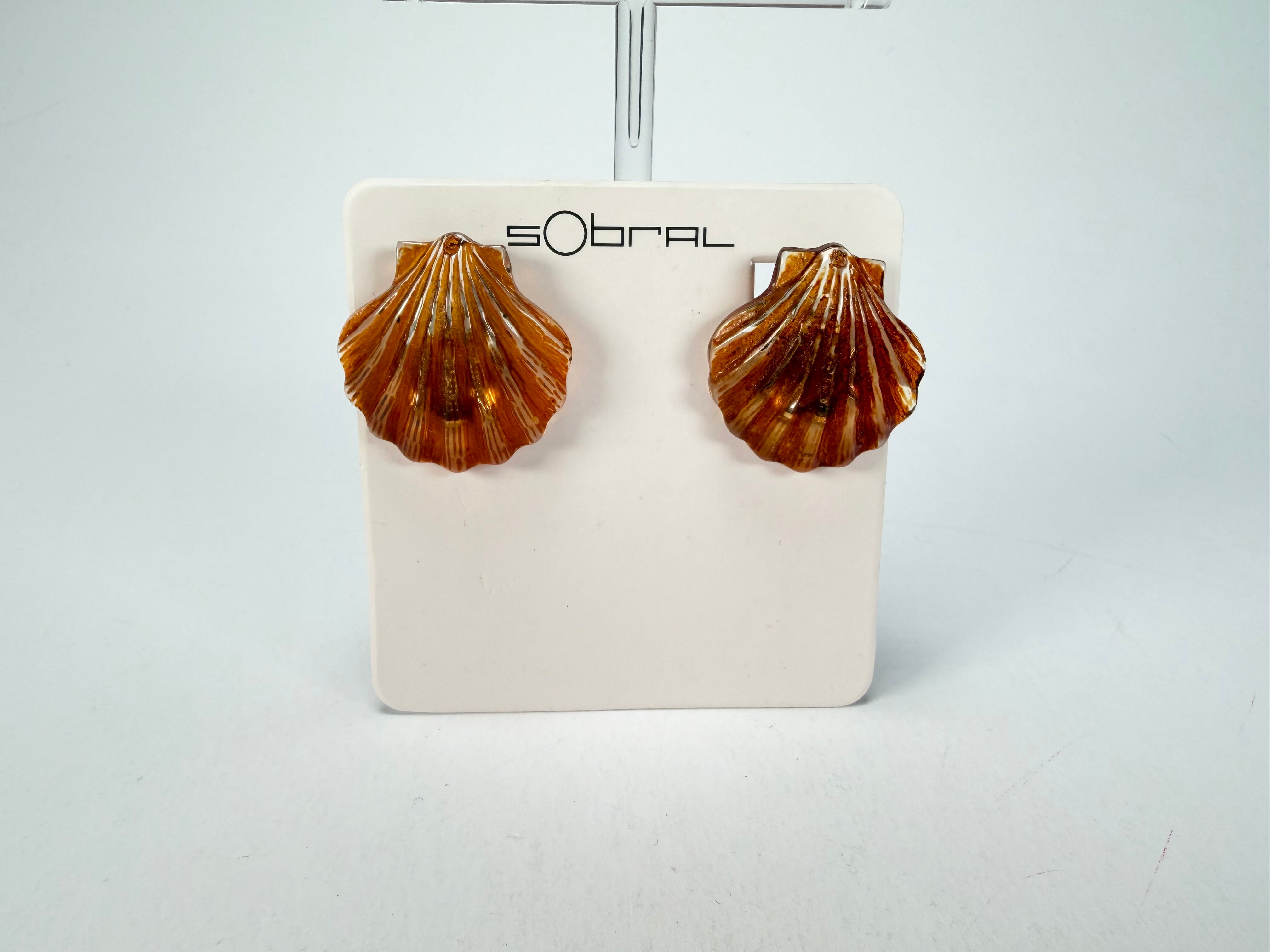 Sobral - Búzios "Praia do Forno" Resin Clip On Earrings ( 000000 )