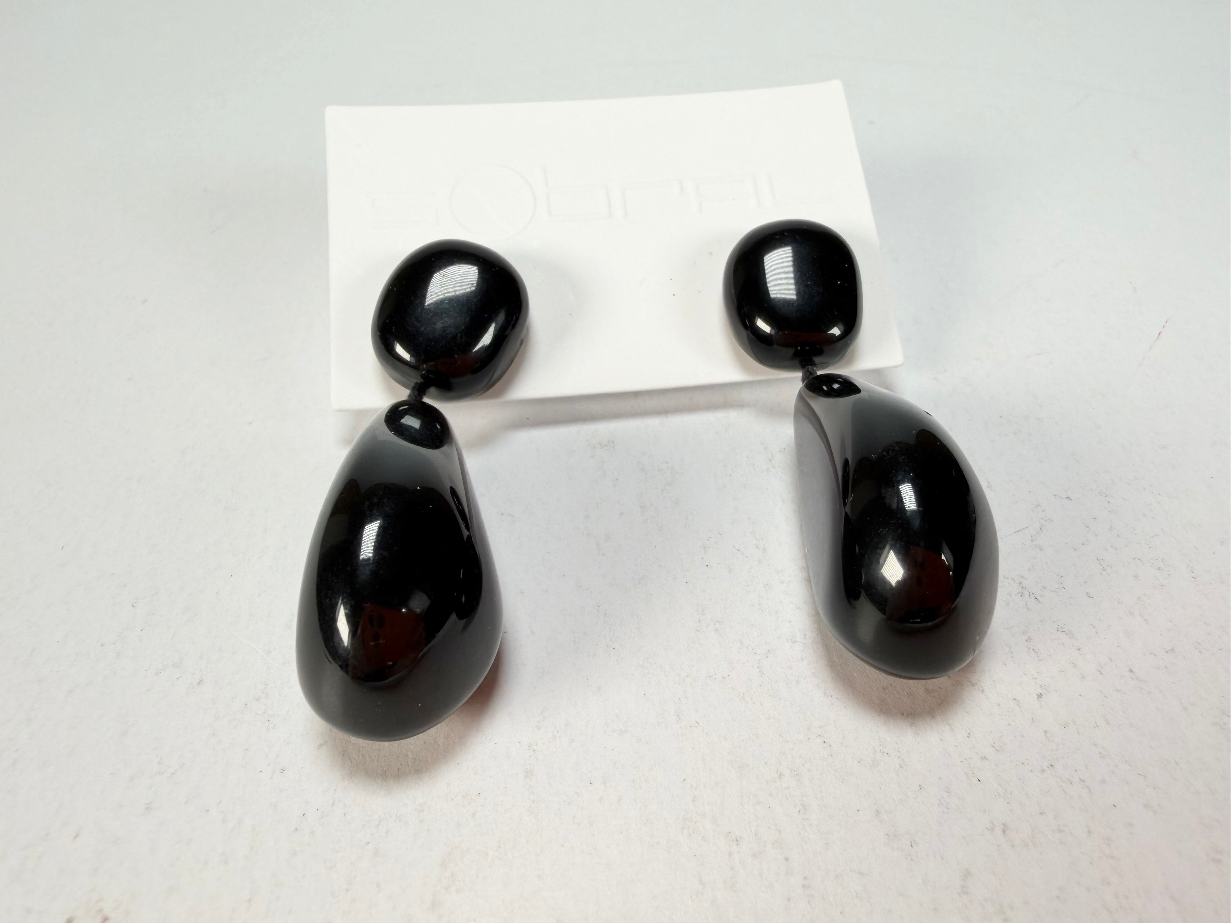 Sobral - Preto "Clave Efeitos" Black Resin Earrings ( 004606 )