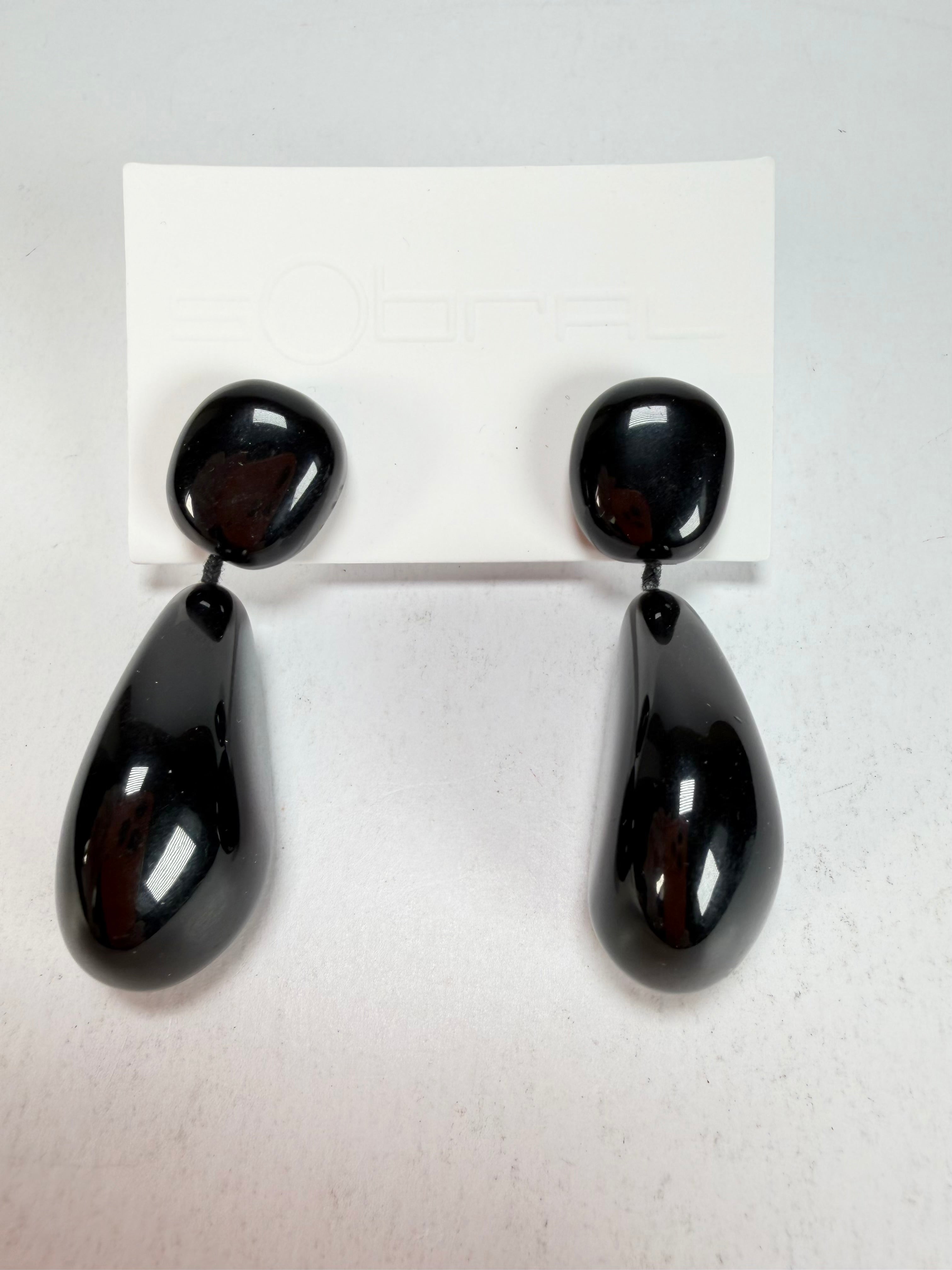 Sobral - Preto "Clave Efeitos" Black Resin Earrings ( 004606 )