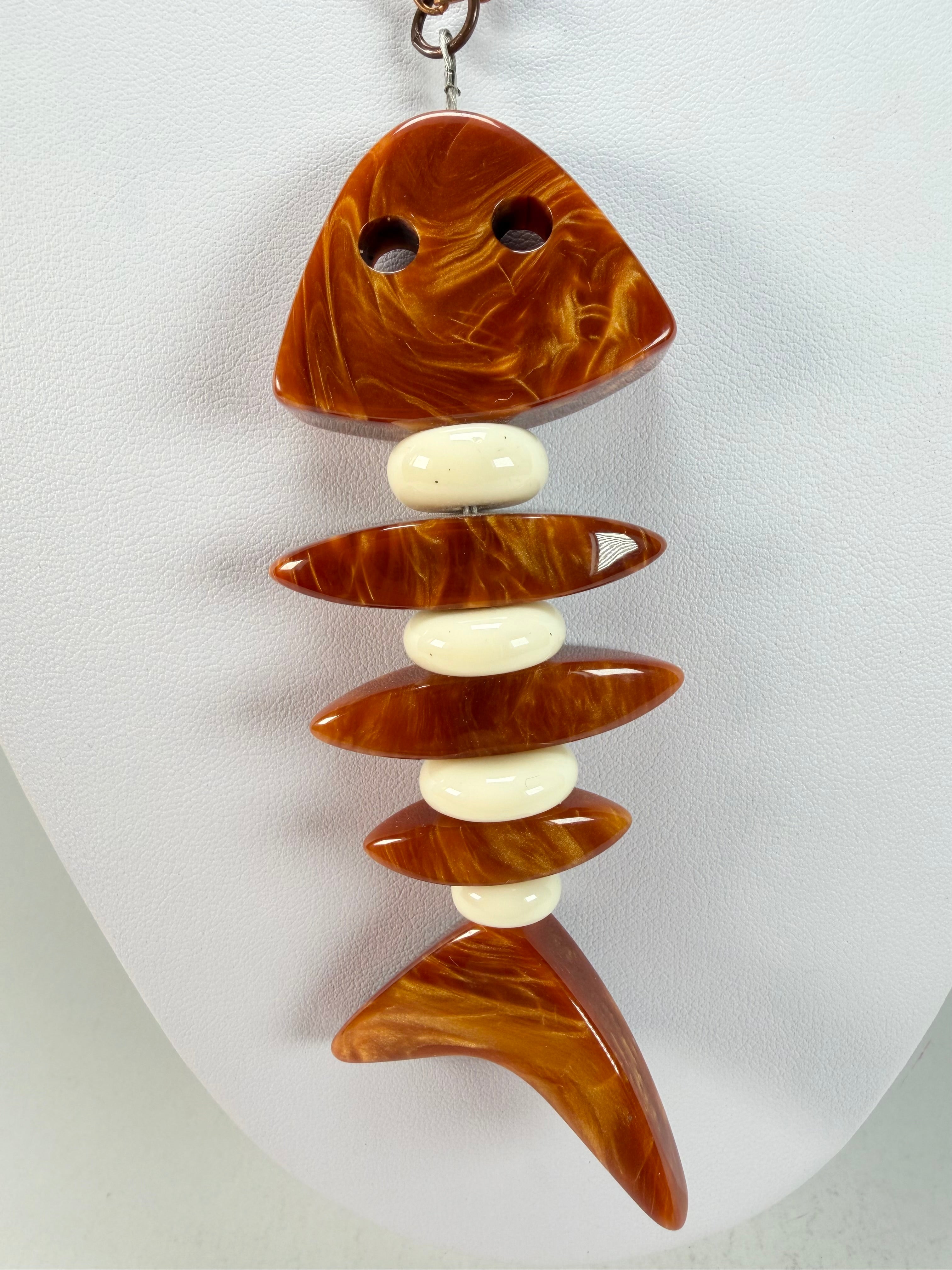 Sobral - Búzios "Praia dos Ossos" Resin Necklace ( 000000 )