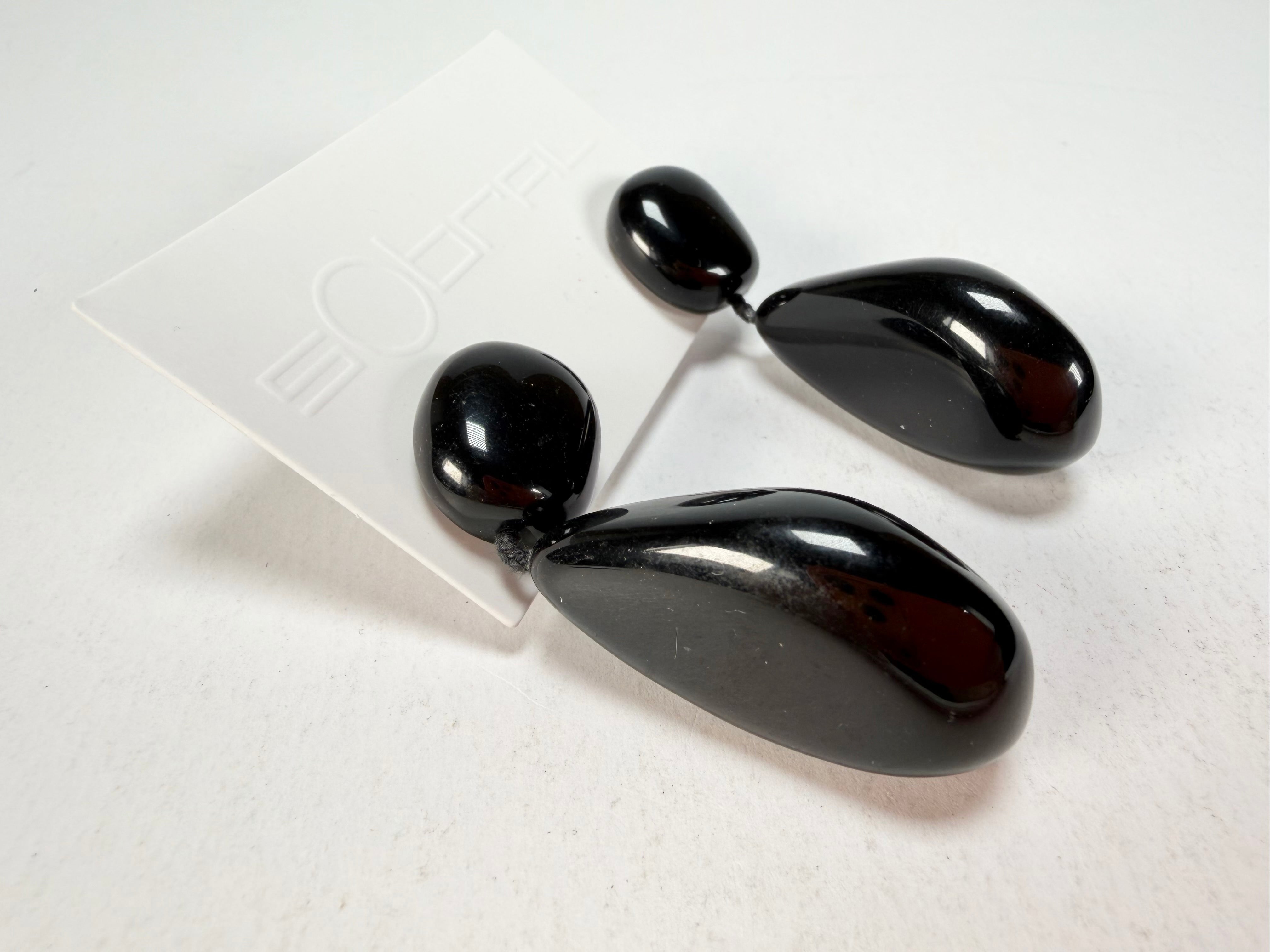 Sobral - Preto "Clave Efeitos" Black Resin Earrings ( 004606 )