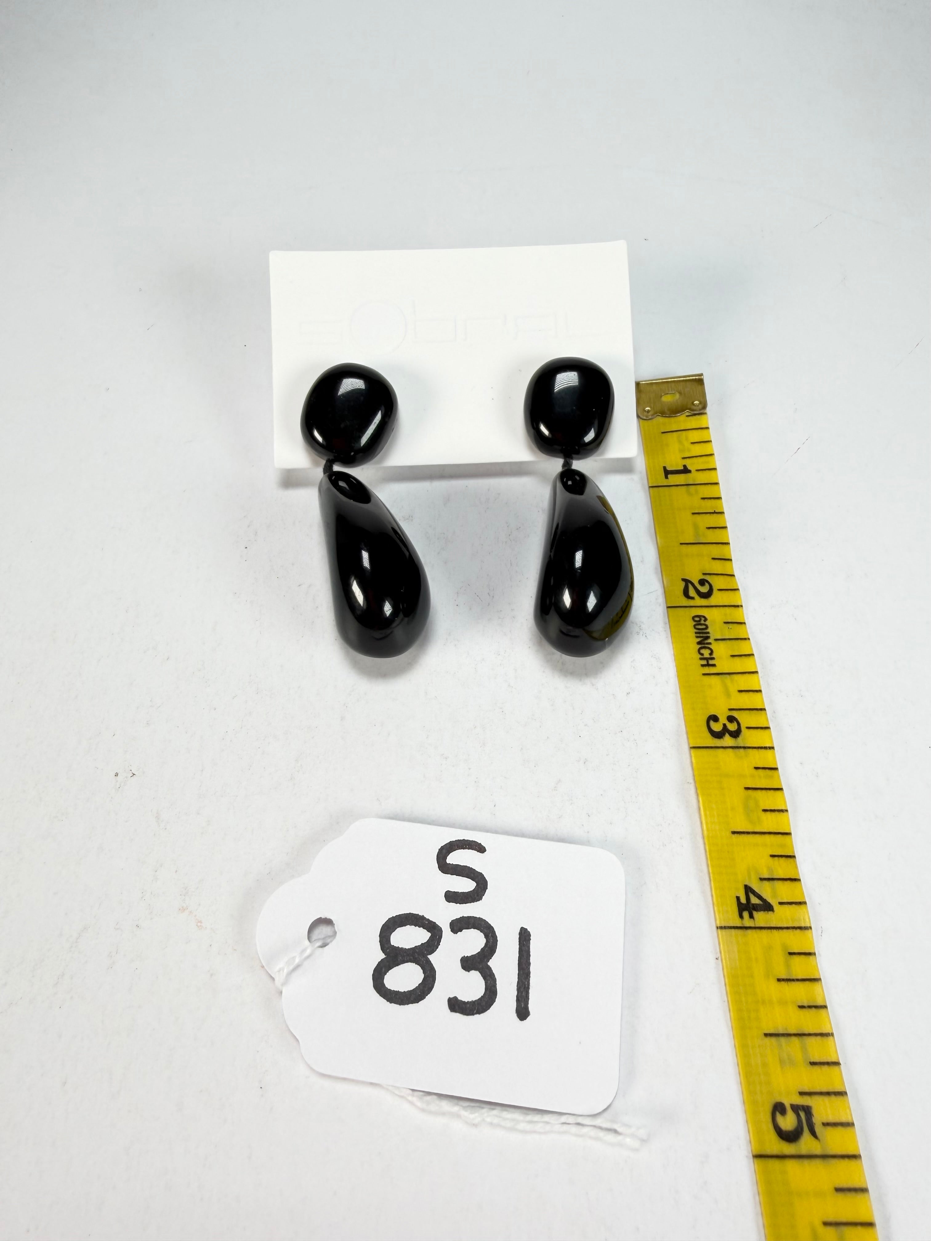 Sobral - Preto "Clave Efeitos" Black Resin Earrings ( 004606 )