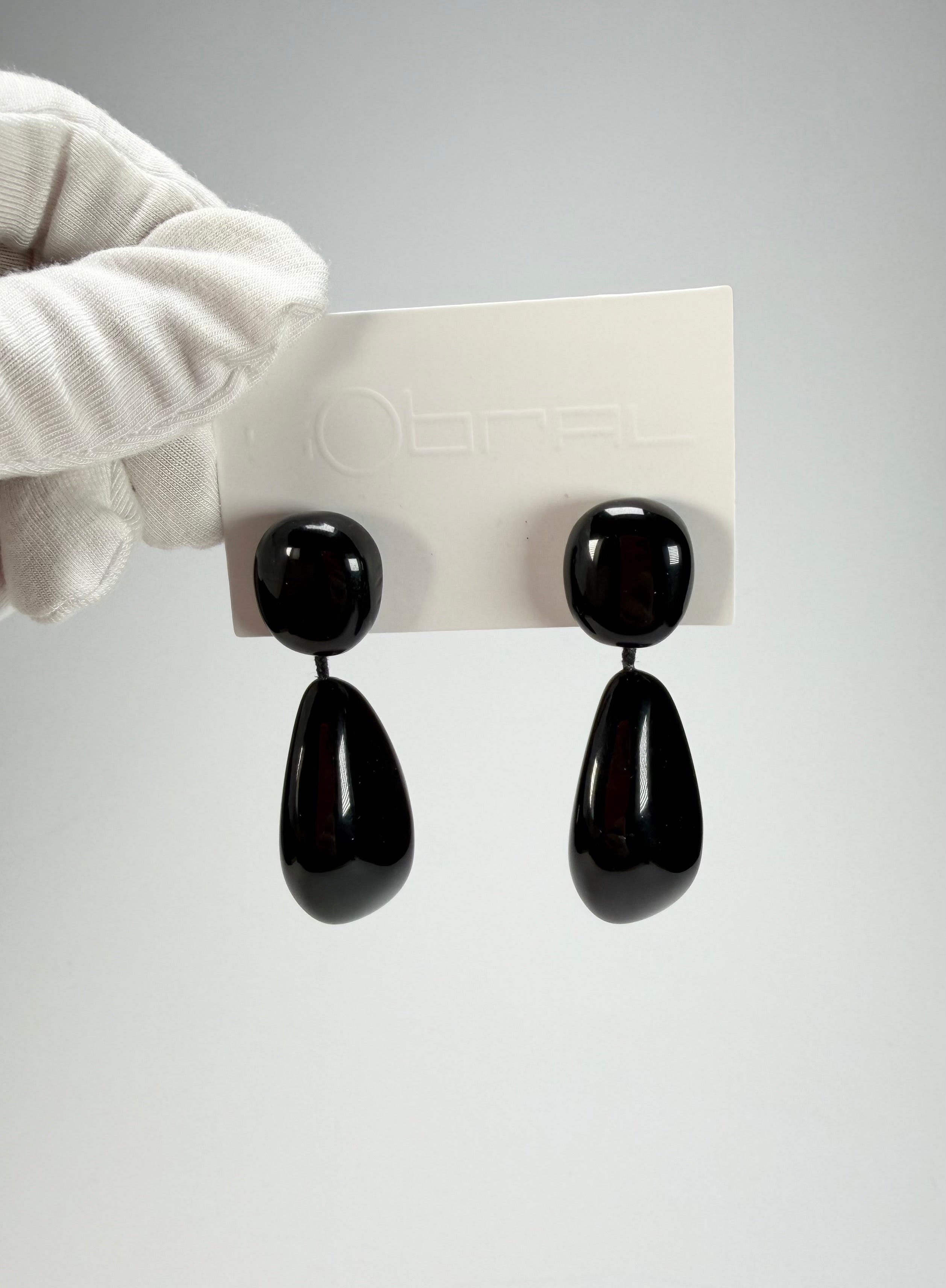 Sobral - Preto "Clave Efeitos" Black Resin Earrings ( 004606 )