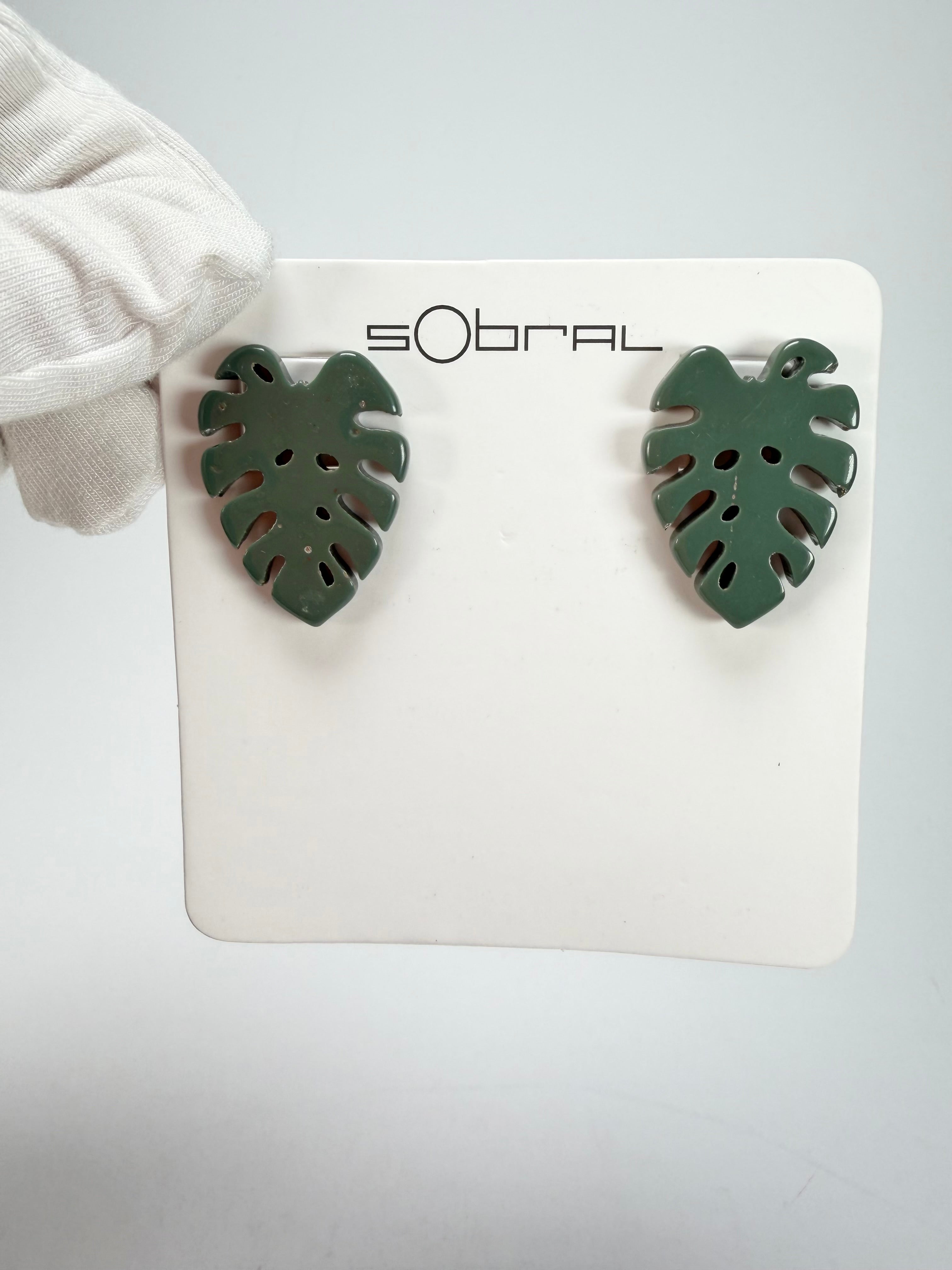 Sobral - Costela de Adão "Leaf" Resin Earrings ( 005526 )