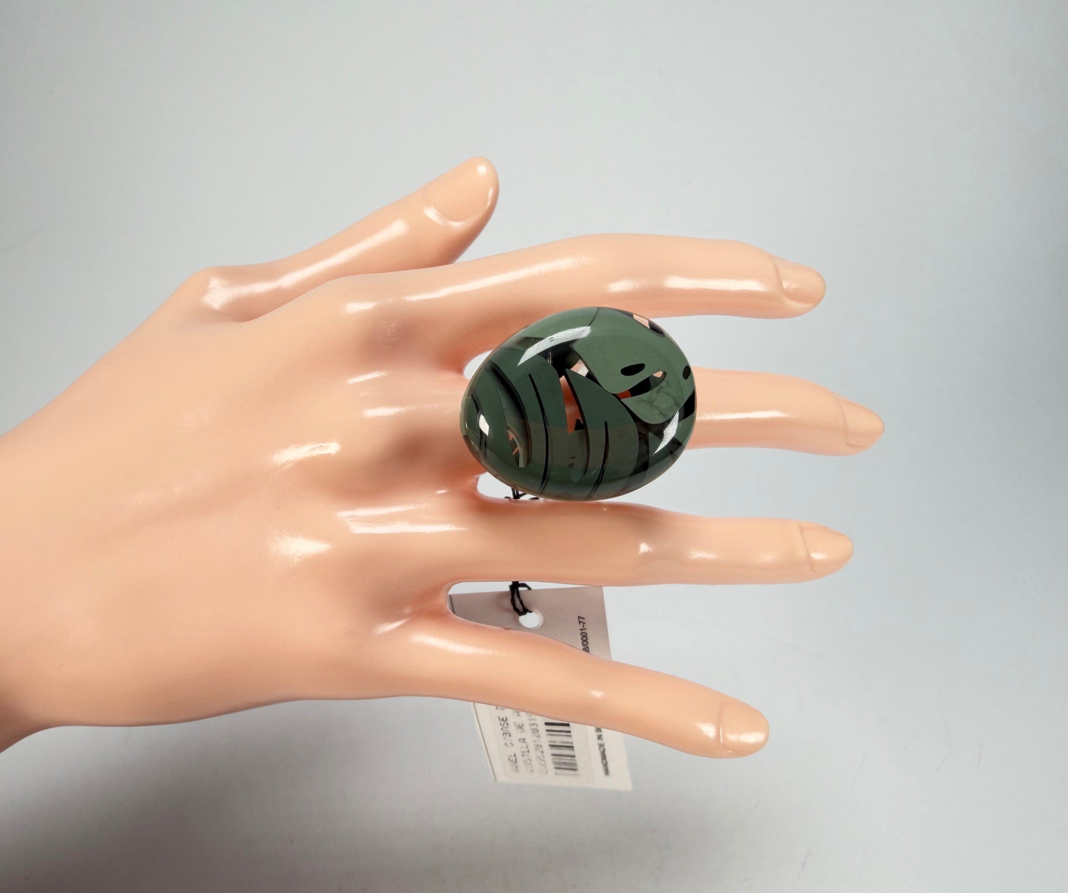 Sobral - Costela de Adão "Eva" Resin Ring ( 005528 ) - Size UK S / US 9