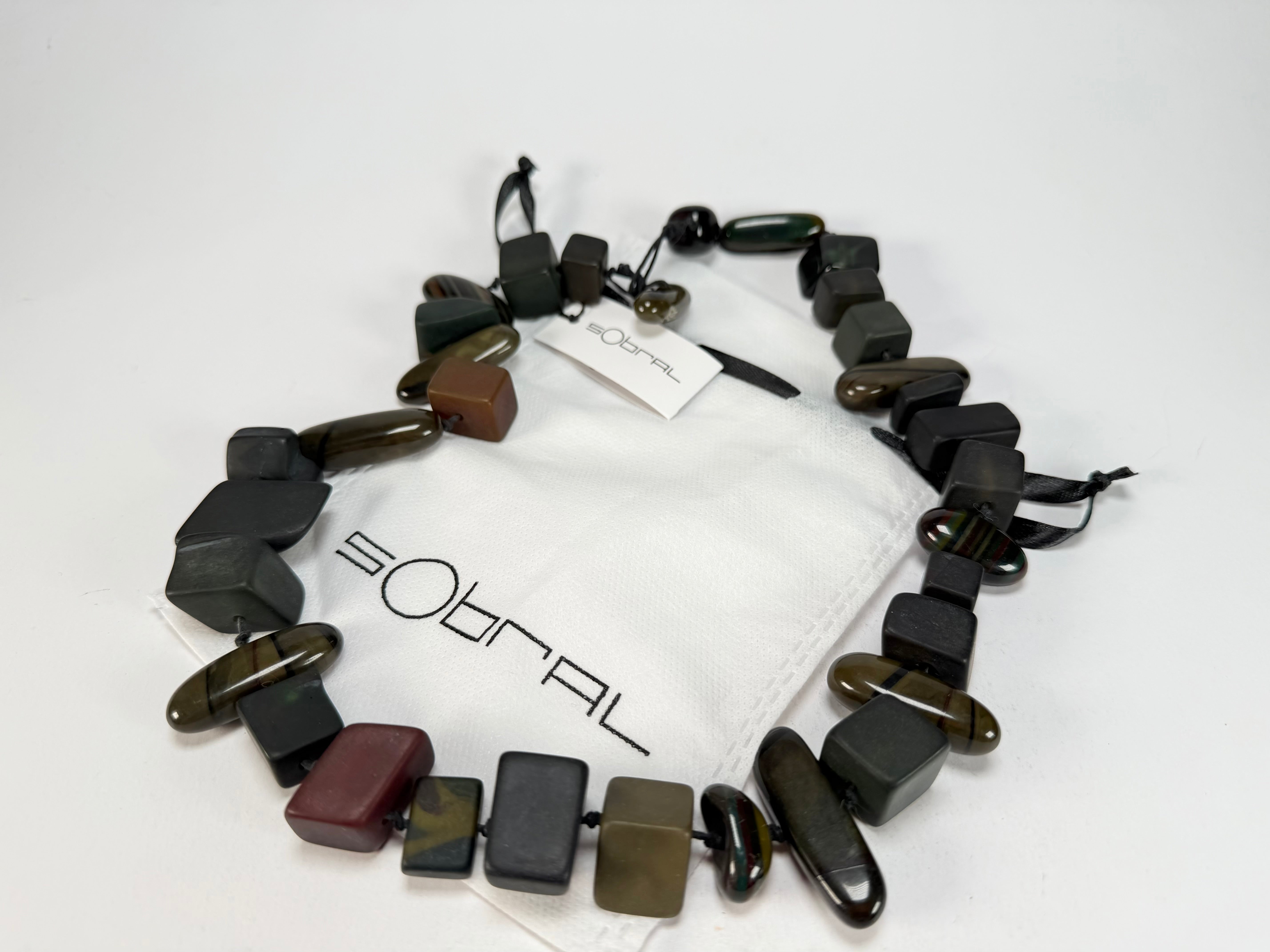 Sobral - Indiana "Cinza" Smokey Gray Mix 70cm Resin Necklace ( 000033 )