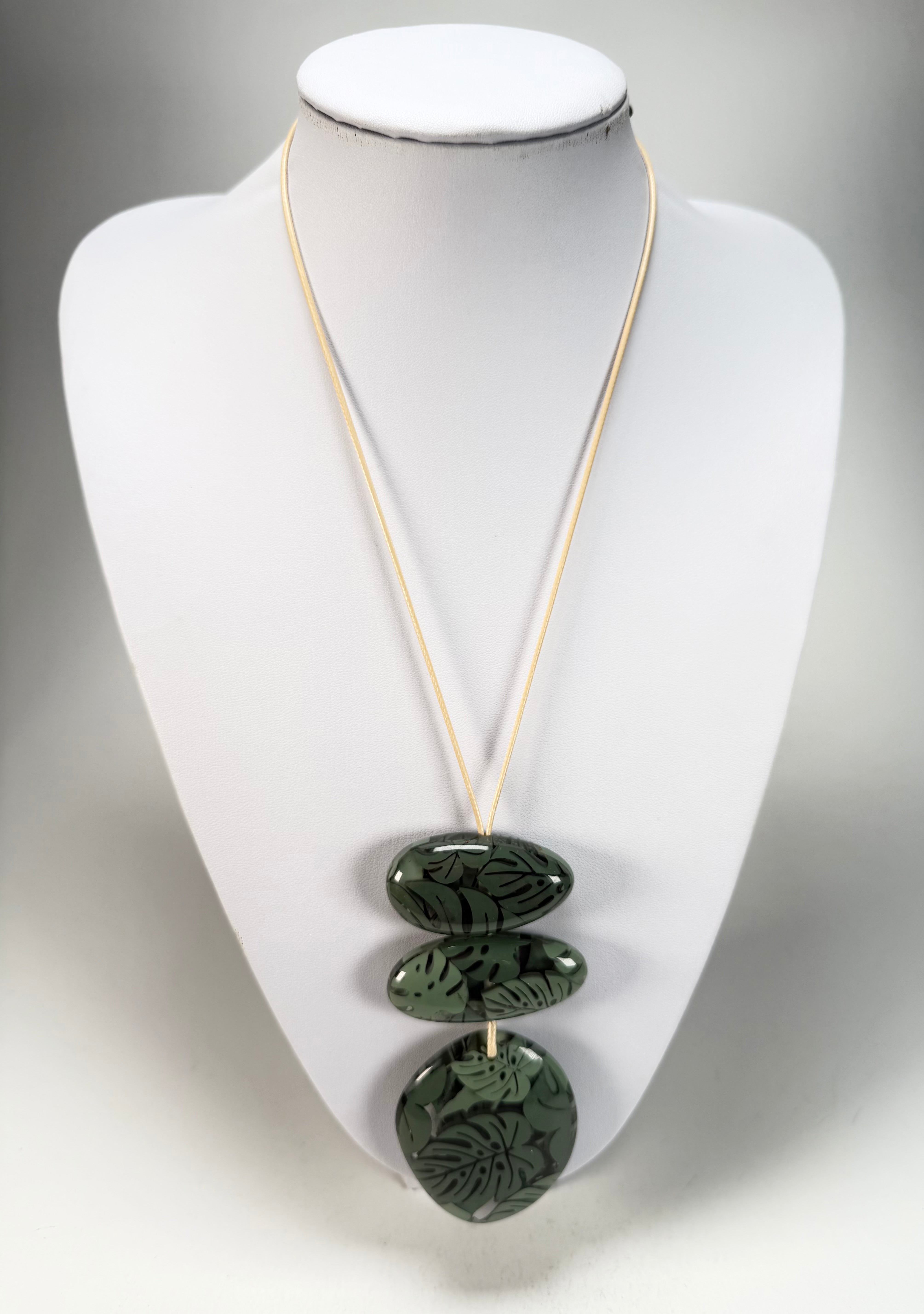 Sobral - Costela de Adão "Ancestral" Resin Necklace ( 005027 )