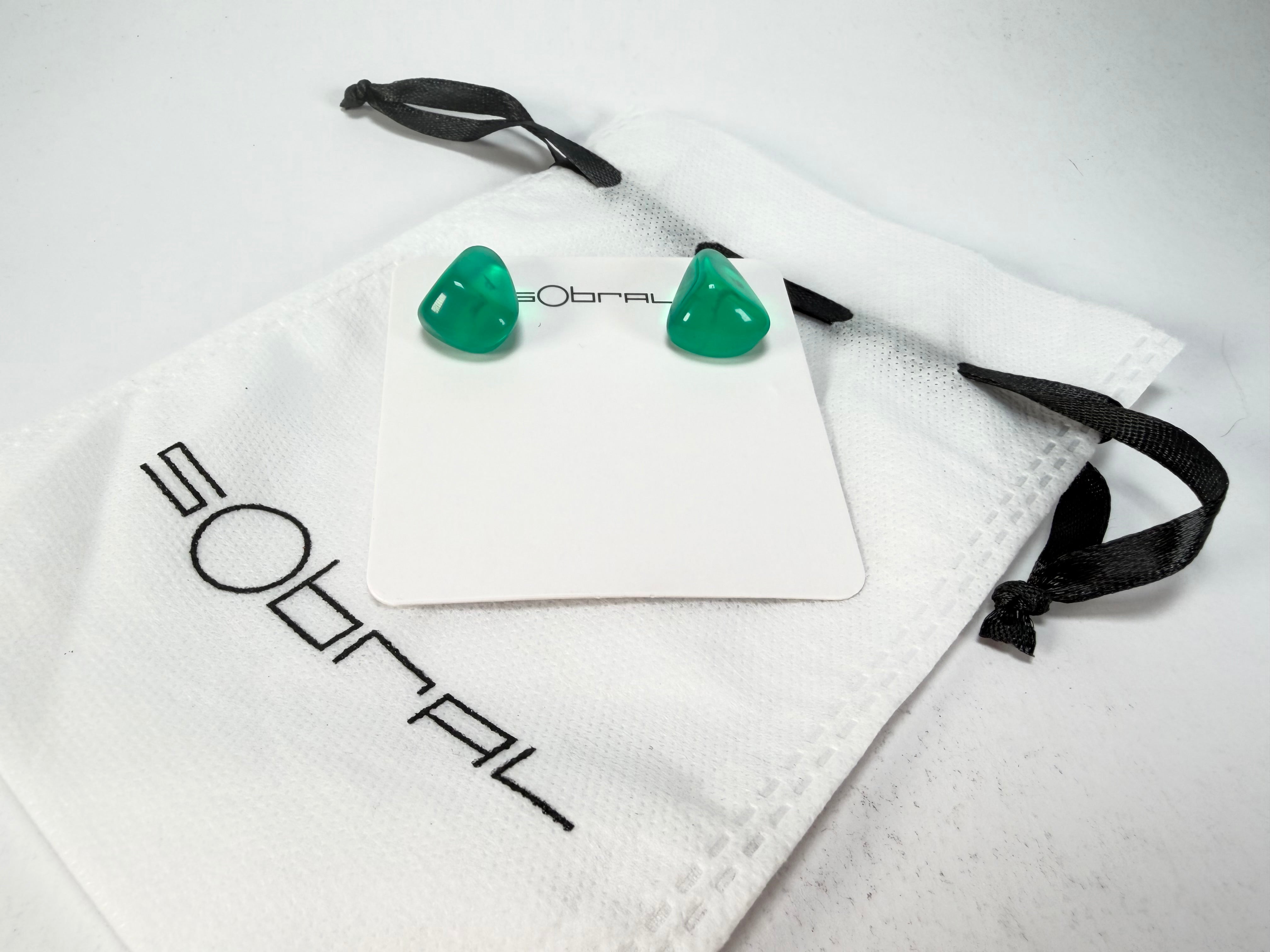 Sobral - Mix 2023 "Pequeno Diamante" Green Cristal Resin Earrings ( 003600 )