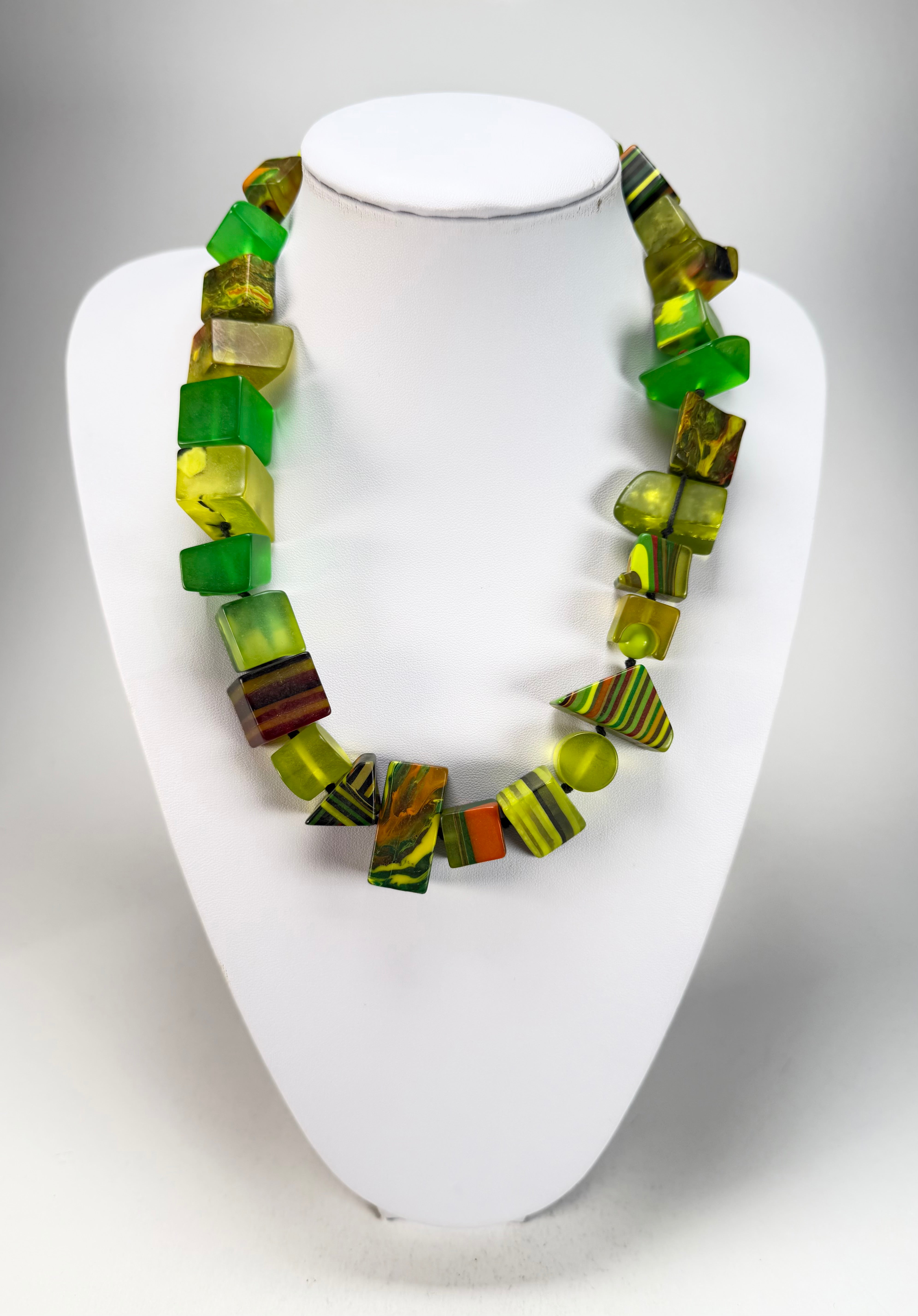 Sobral - Indiana "Citrino" Citrus Green Mix 70cm Resin Necklace ( 000033 )
