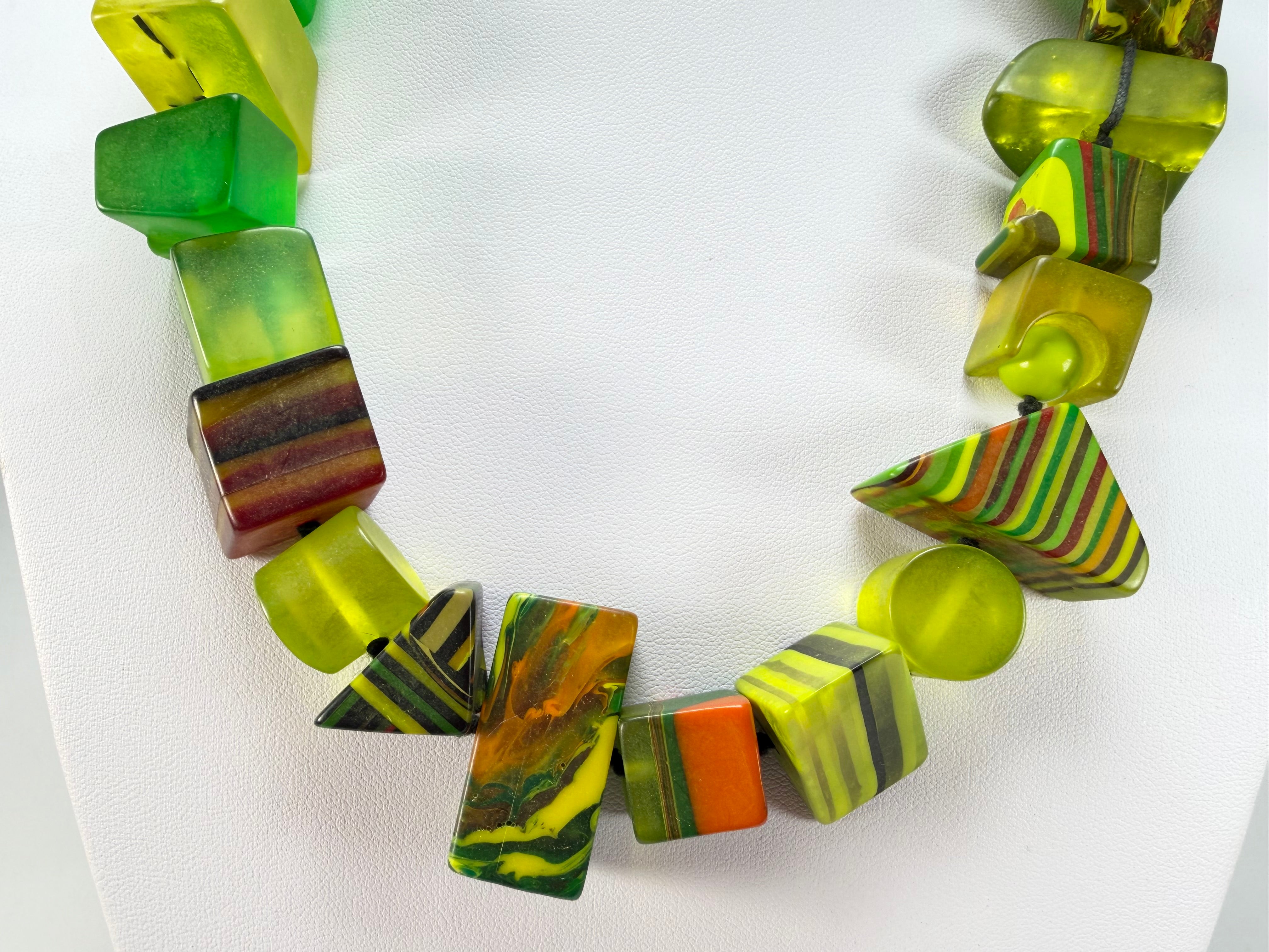 Sobral - Indiana "Citrino" Citrus Green Mix 70cm Resin Necklace ( 000033 )