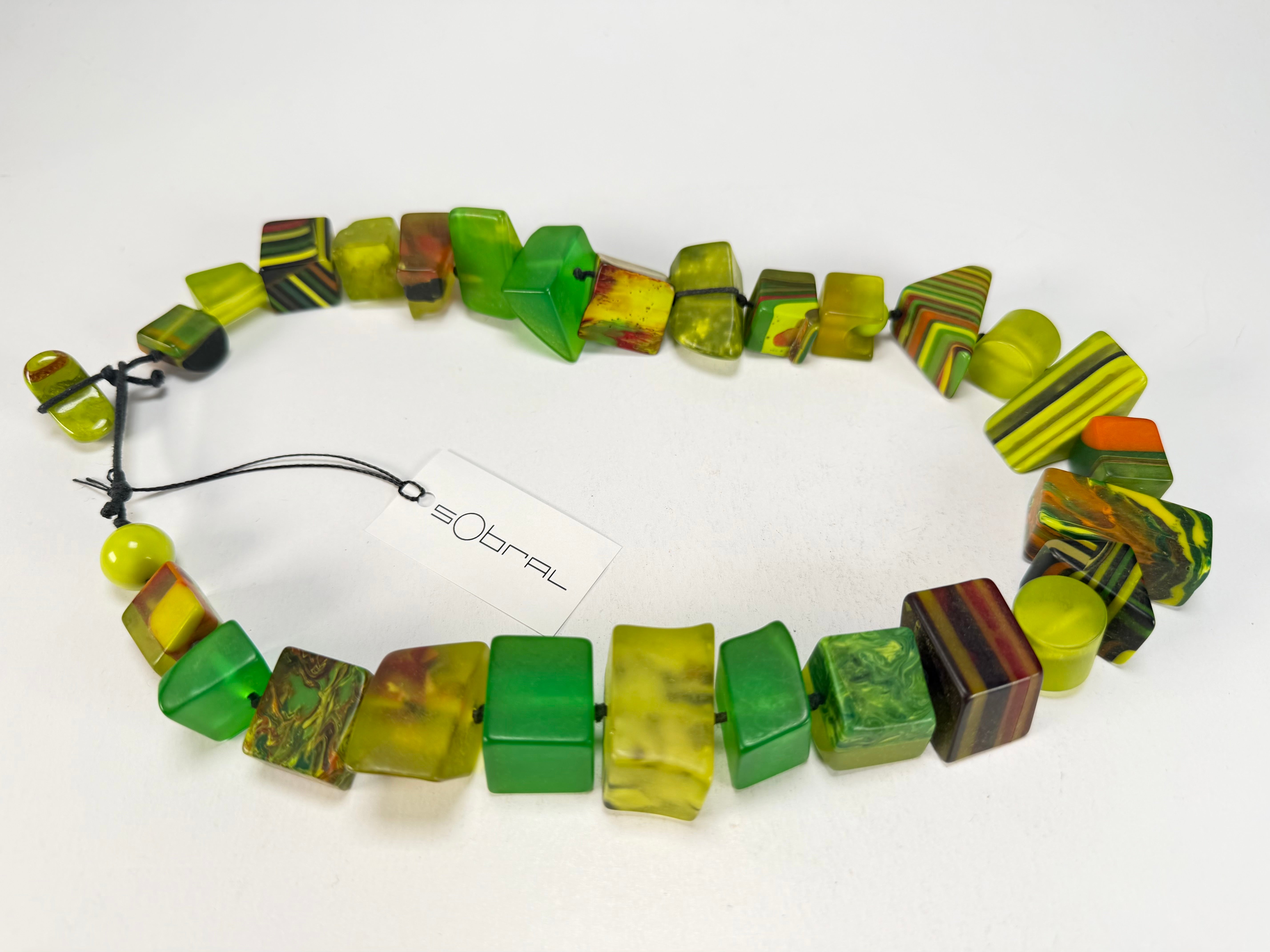 Sobral - Indiana "Citrino" Citrus Green Mix 70cm Resin Necklace ( 000033 )