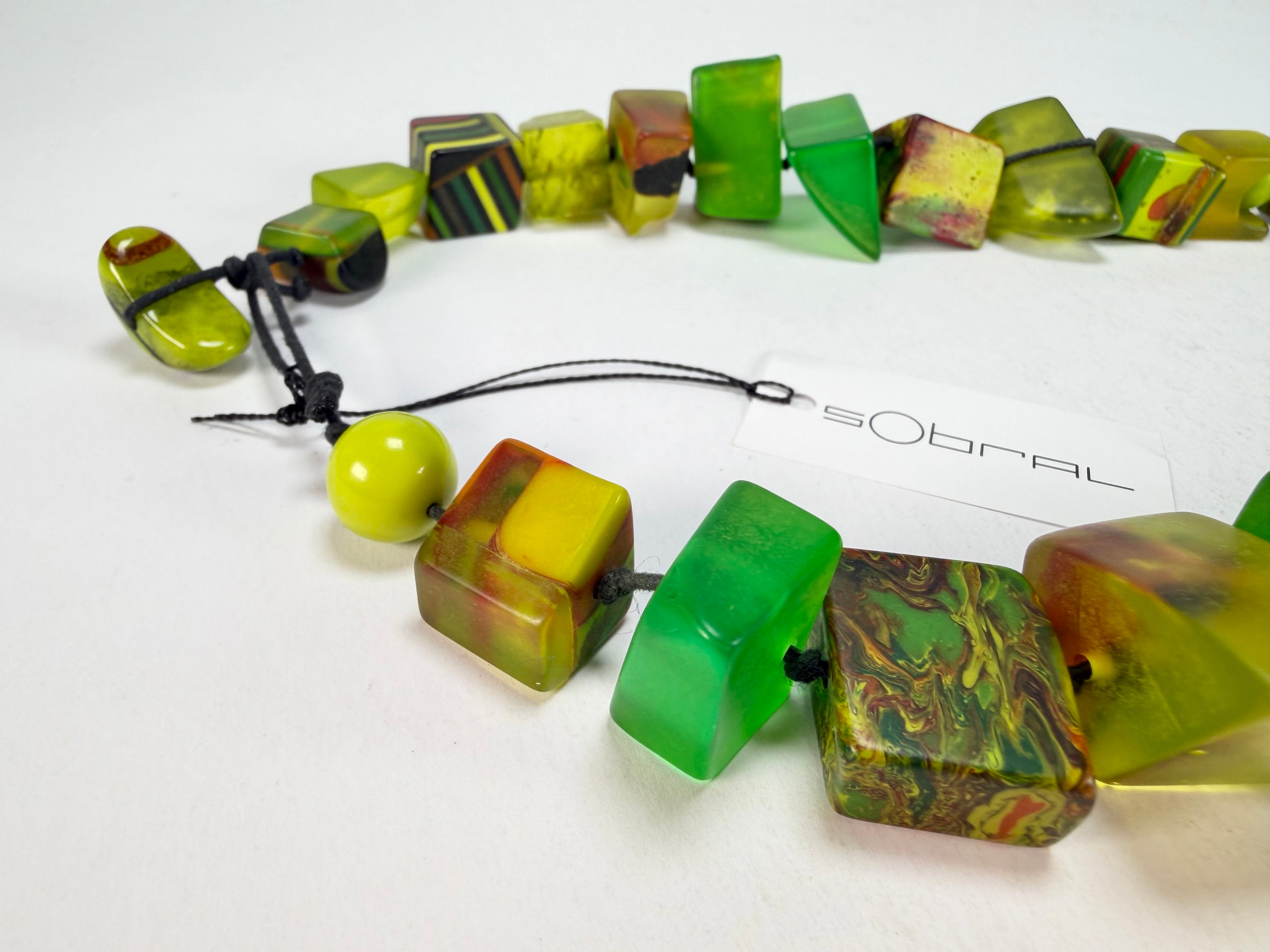 Sobral - Indiana "Citrino" Citrus Green Mix 70cm Resin Necklace ( 000033 )