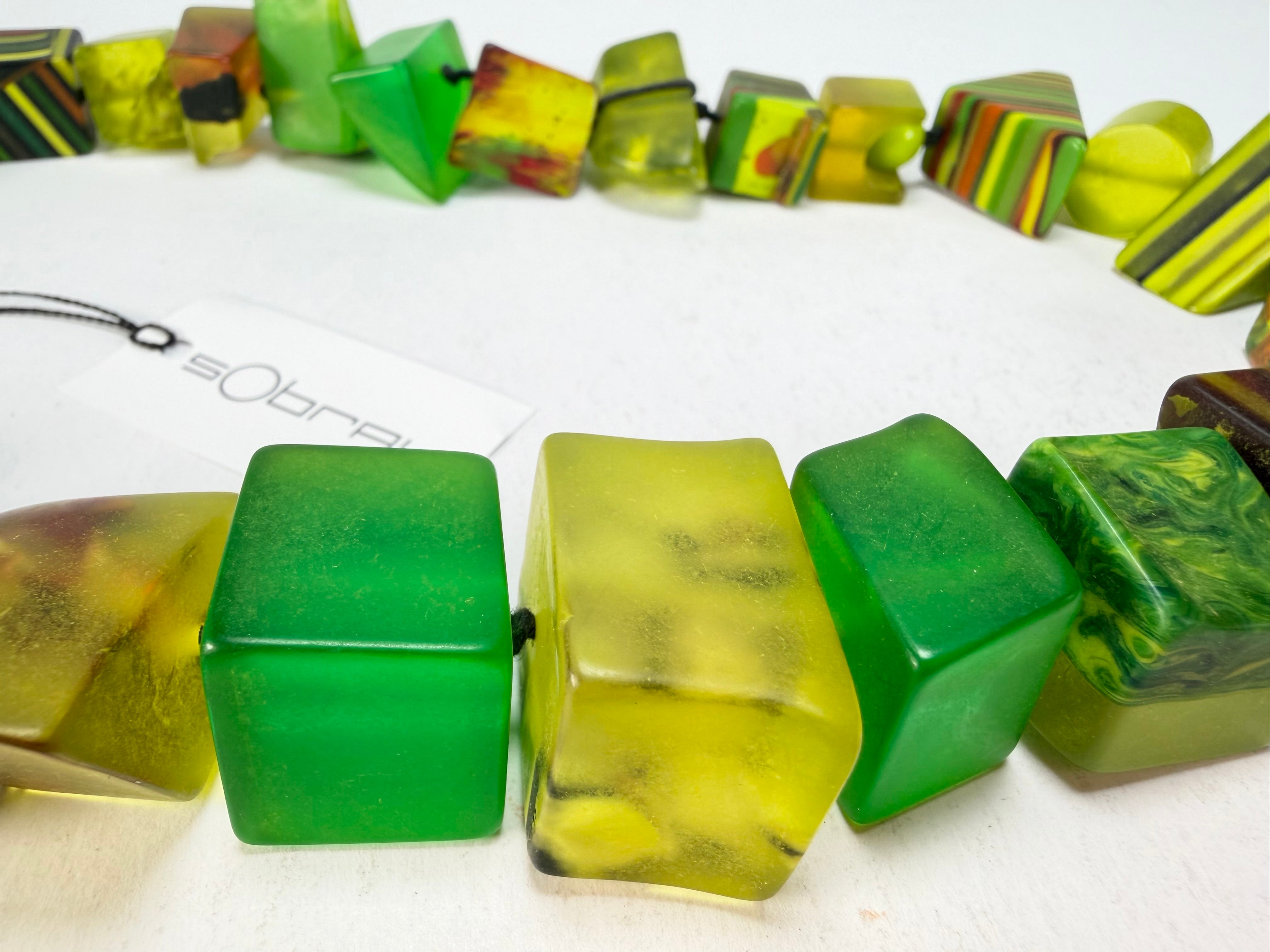 Sobral - Indiana "Citrino" Citrus Green Mix 70cm Resin Necklace ( 000033 )