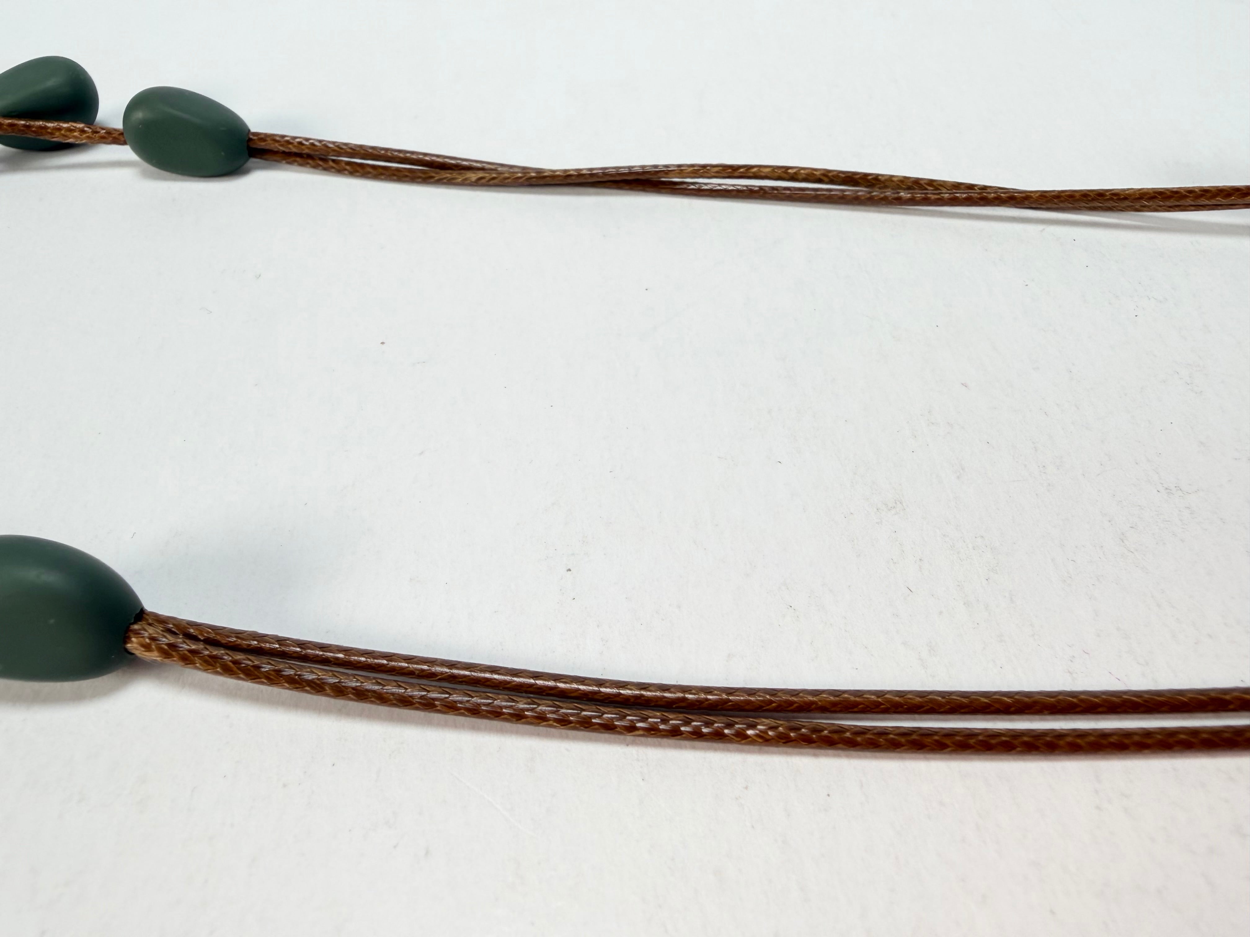 Sobral - Costela de Adão "Eva" Resin Necklace ( 005029 )