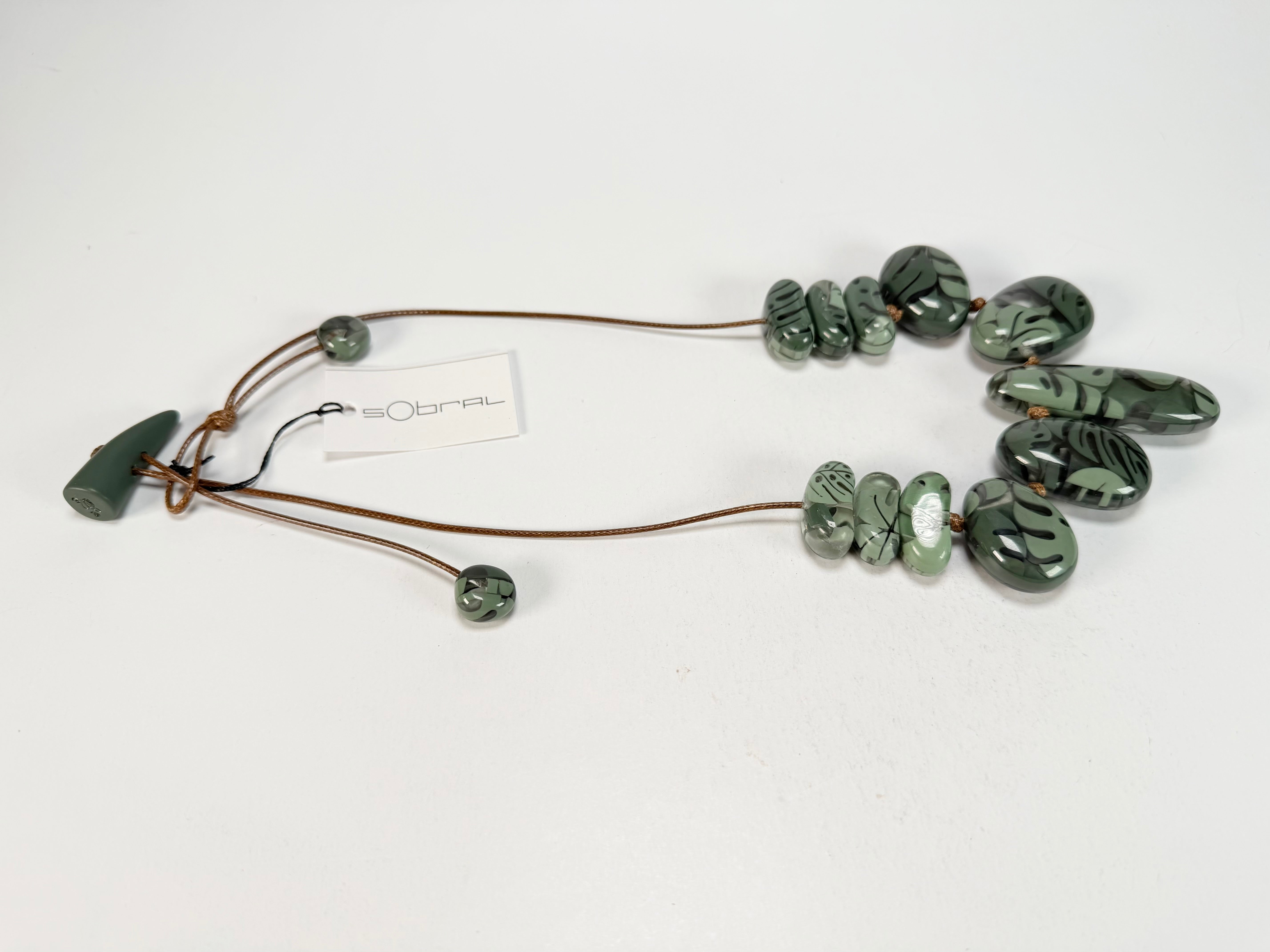 Sobral - Costela de Adão "Leaf" Resin Necklace ( 005527 )