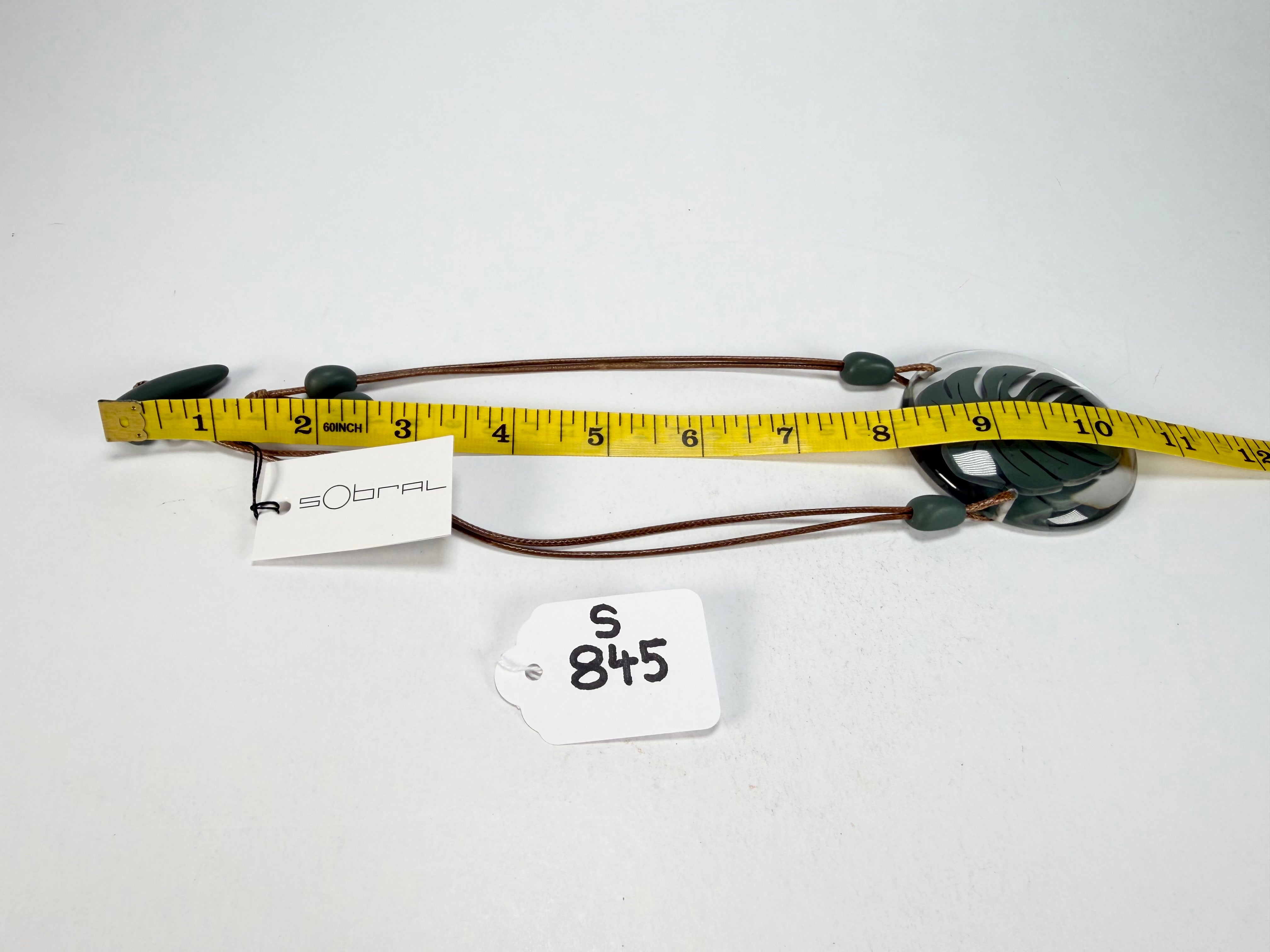 Sobral - Costela de Adão "Eva" Resin Necklace ( 005029 )