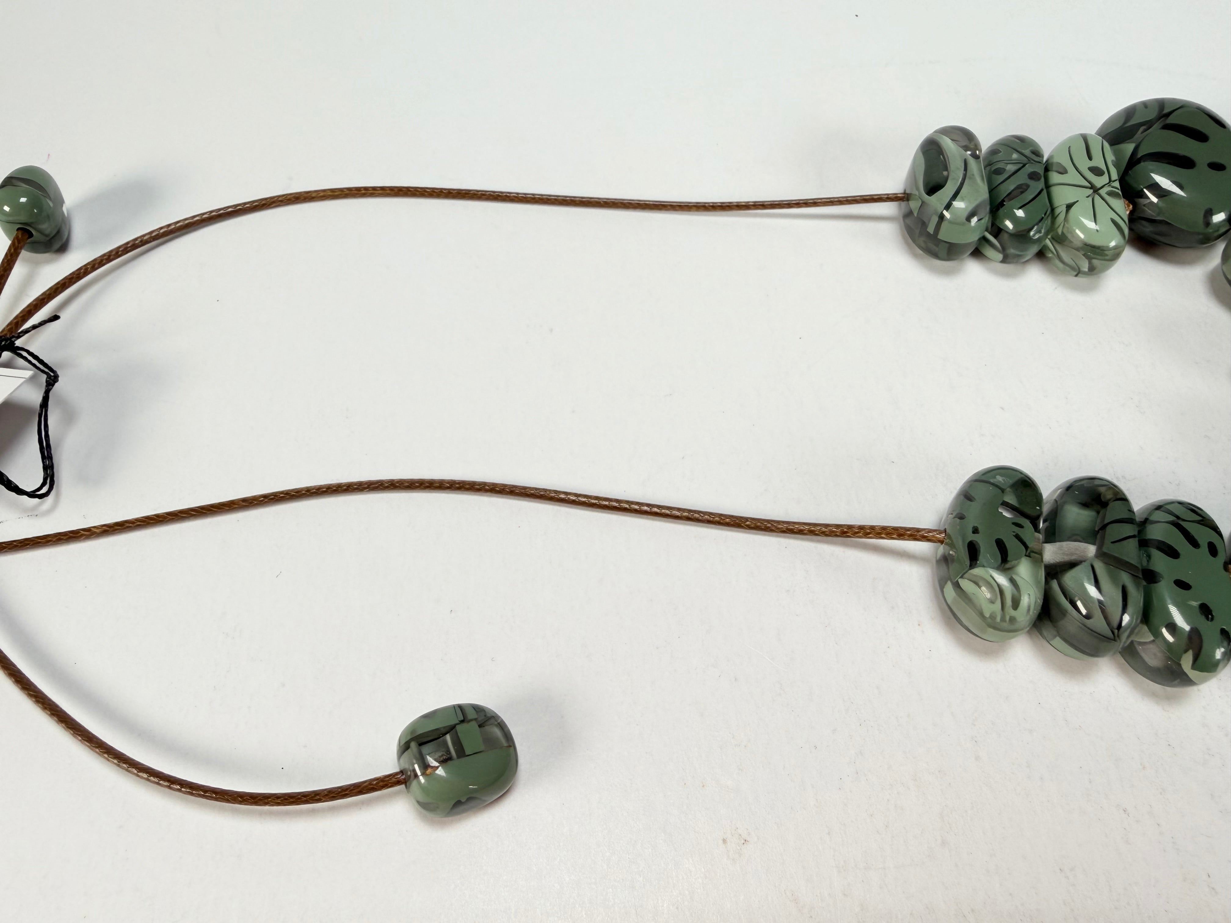 Sobral - Costela de Adão "Leaf" Resin Necklace ( 005527 )