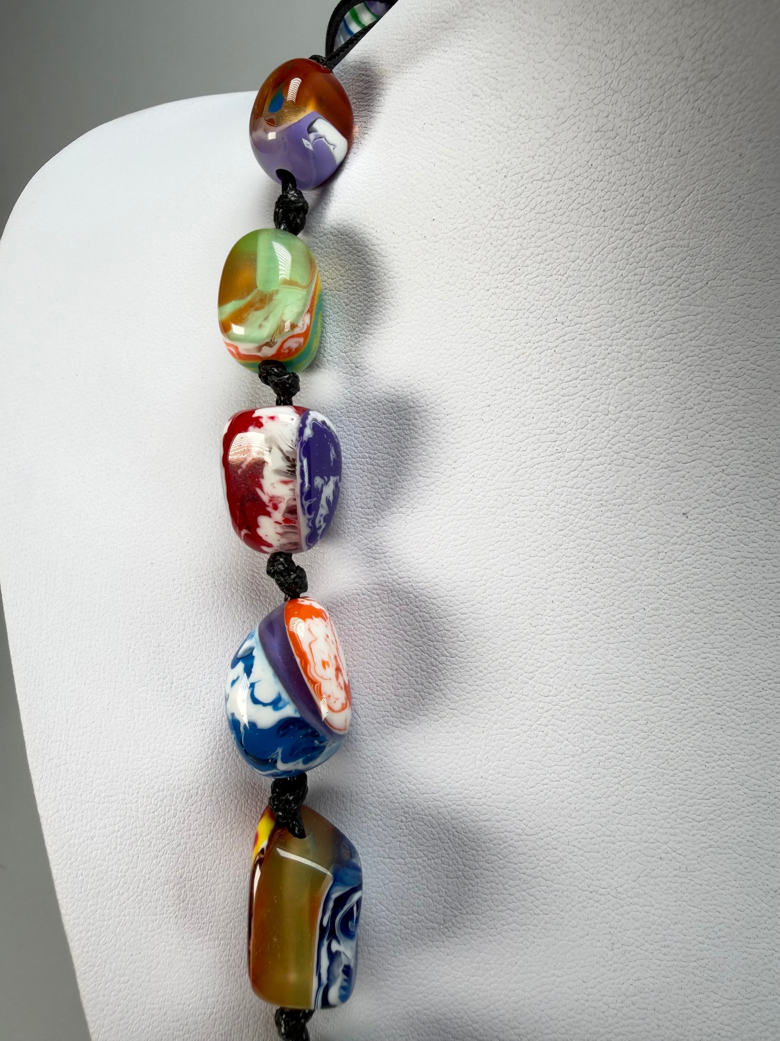 Sobral - Multi-Colour "Wave Onda" Resin Necklace ( 005327 )