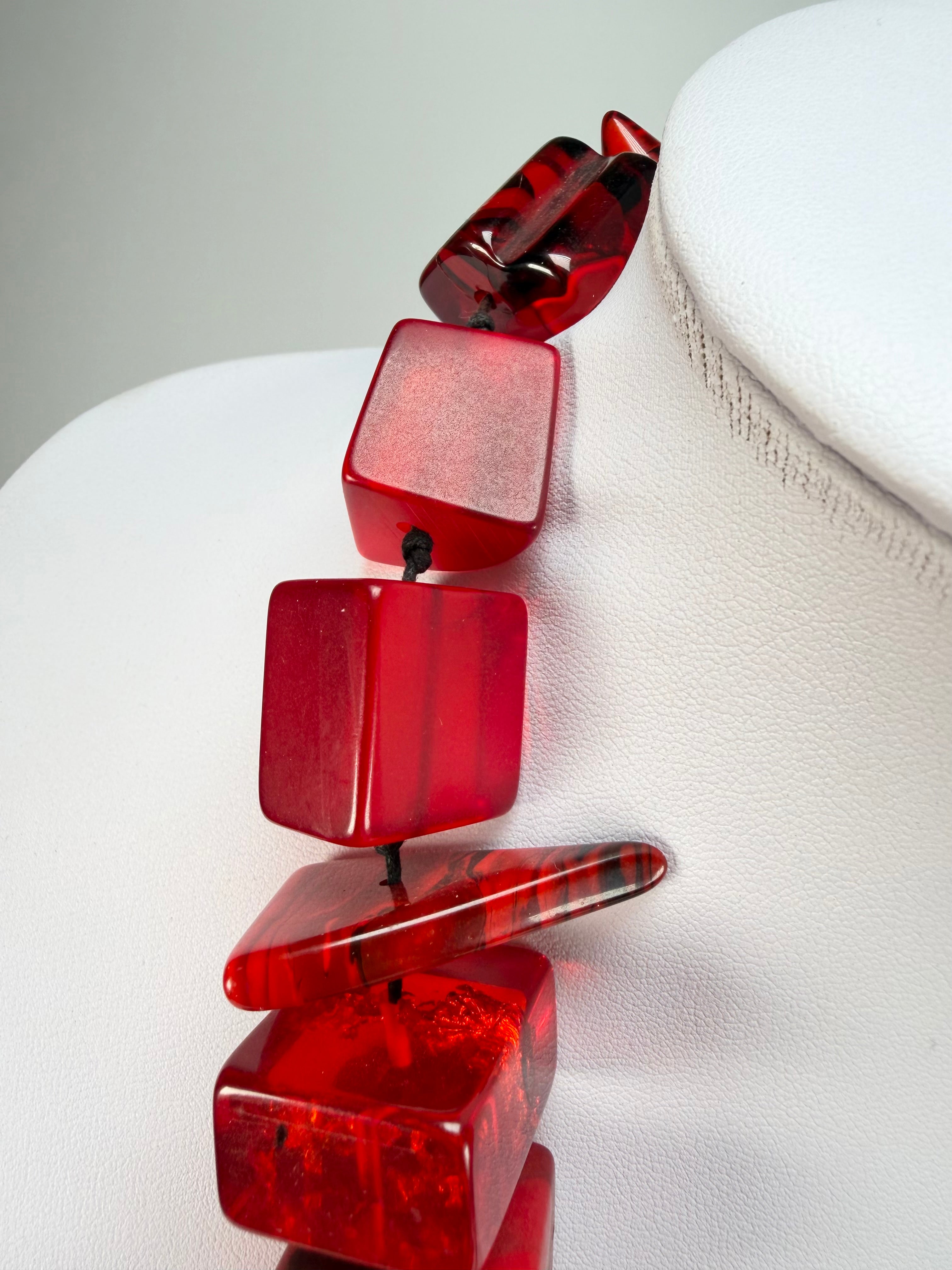 Sobral - Indiana "Vermelho" Red Mix 70cm Resin Necklace ( 000033 )