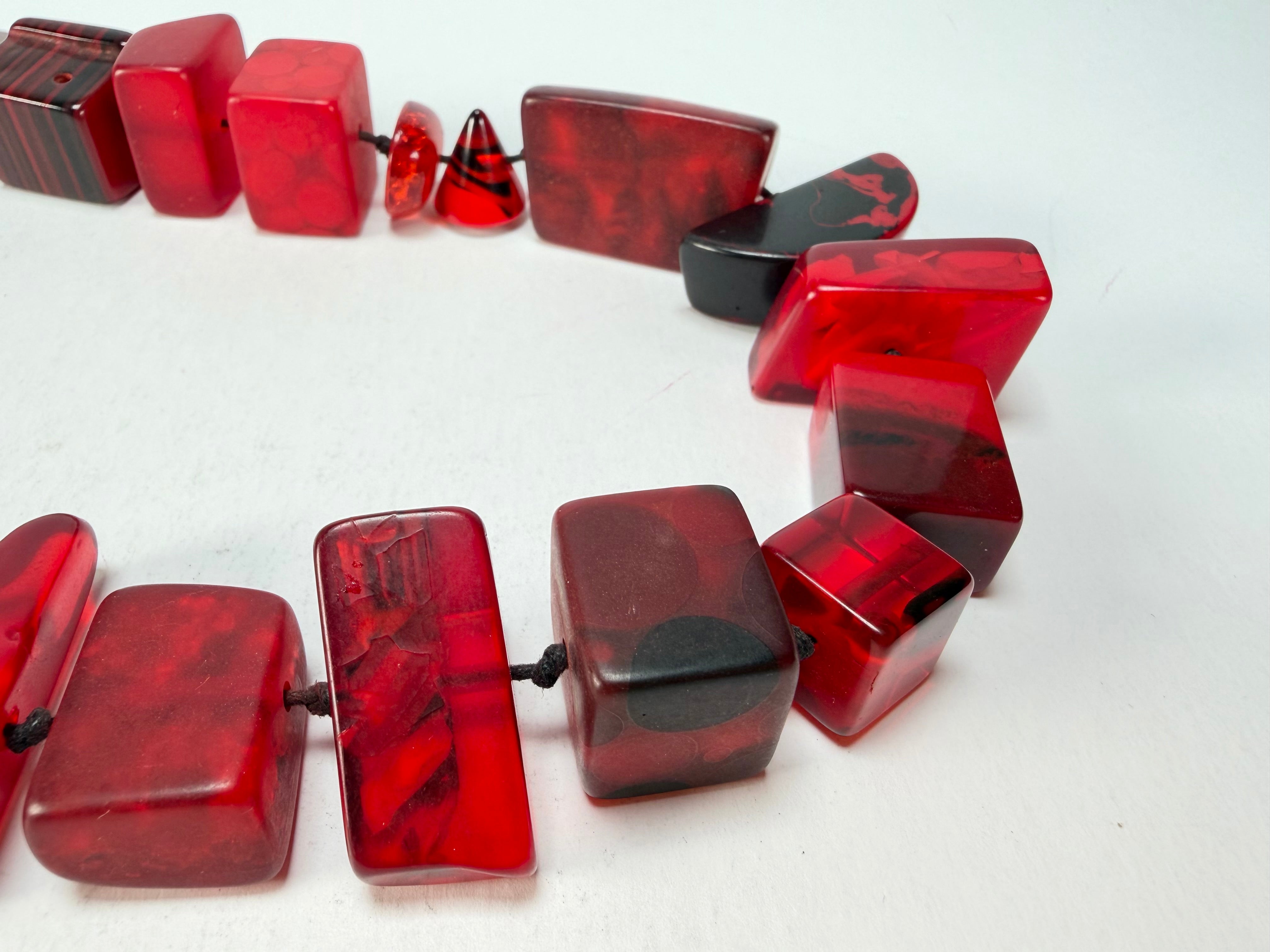 Sobral - Indiana "Vermelho" Red Mix 70cm Resin Necklace ( 000033 )