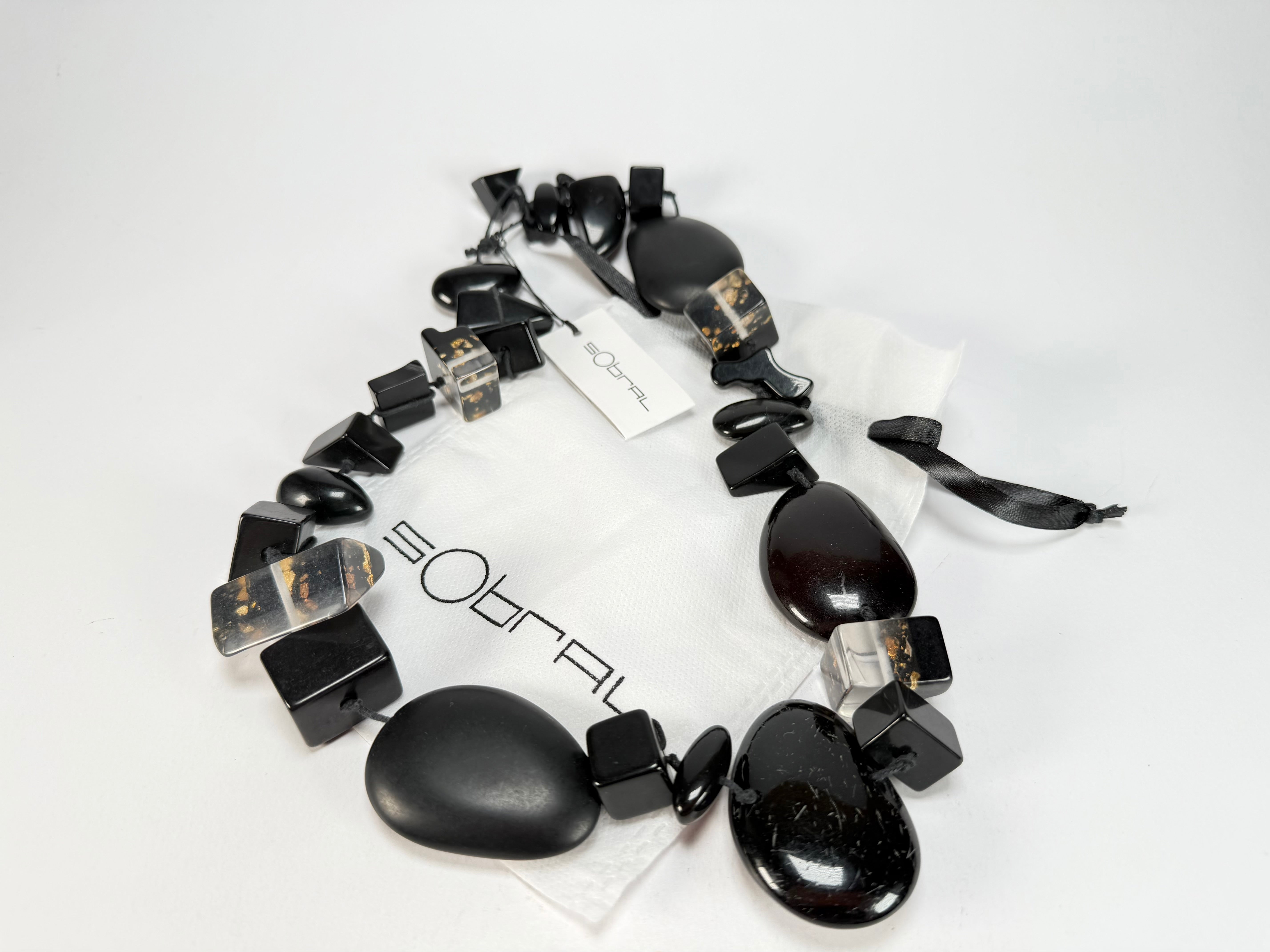 Sobral - Indiana "Noir" Black Mix 70cm Resin Necklace ( 000033 )