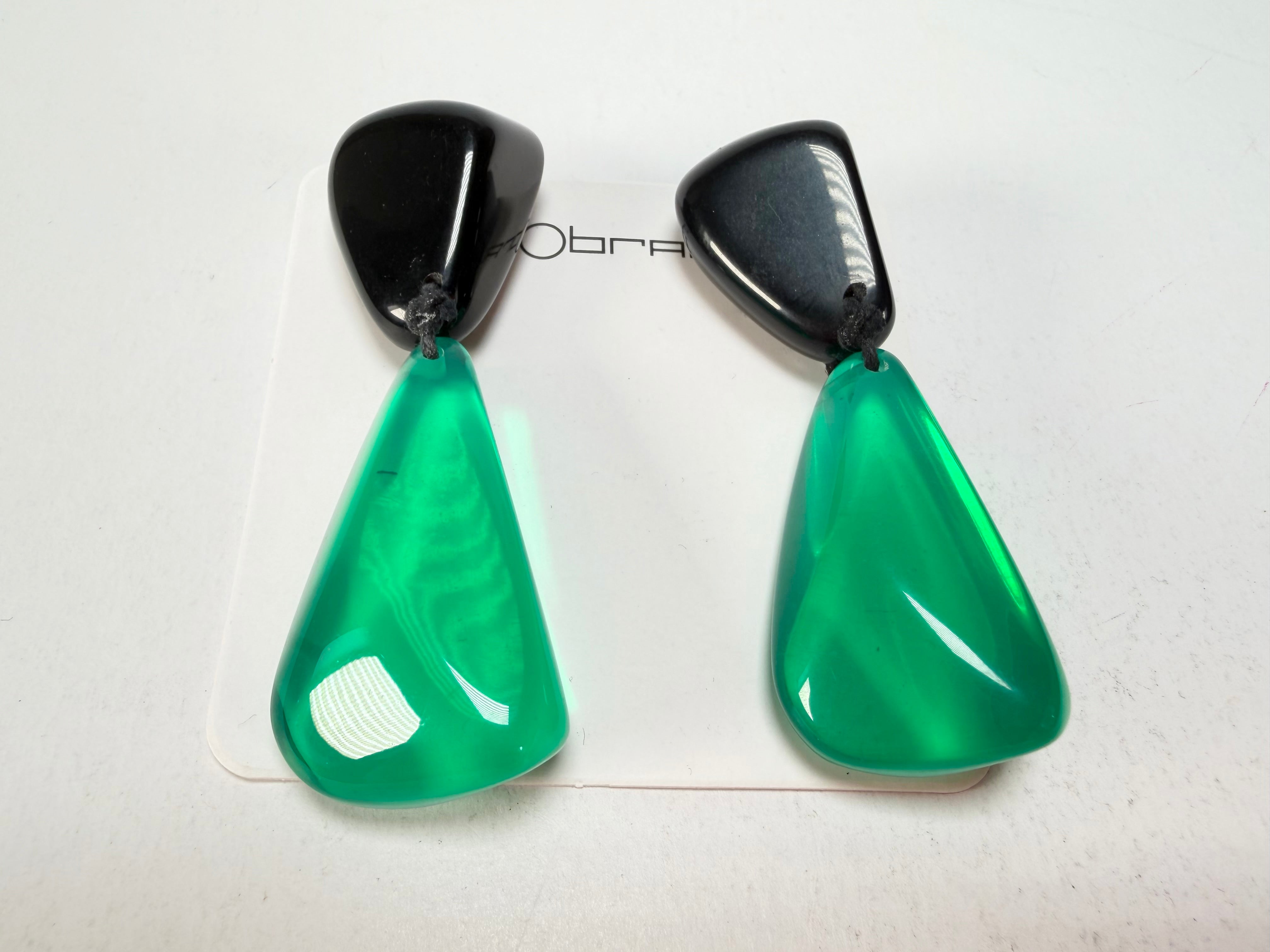 Sobral - Mix 2023 "Cusco" Black & Green Cristal Resin Clip On Earrings ( 001417 )