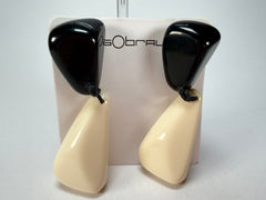 Sobral - Mix 2023 "Cusco" Black & Marfim Cream Resin Clip On Earrings ( 001417 )