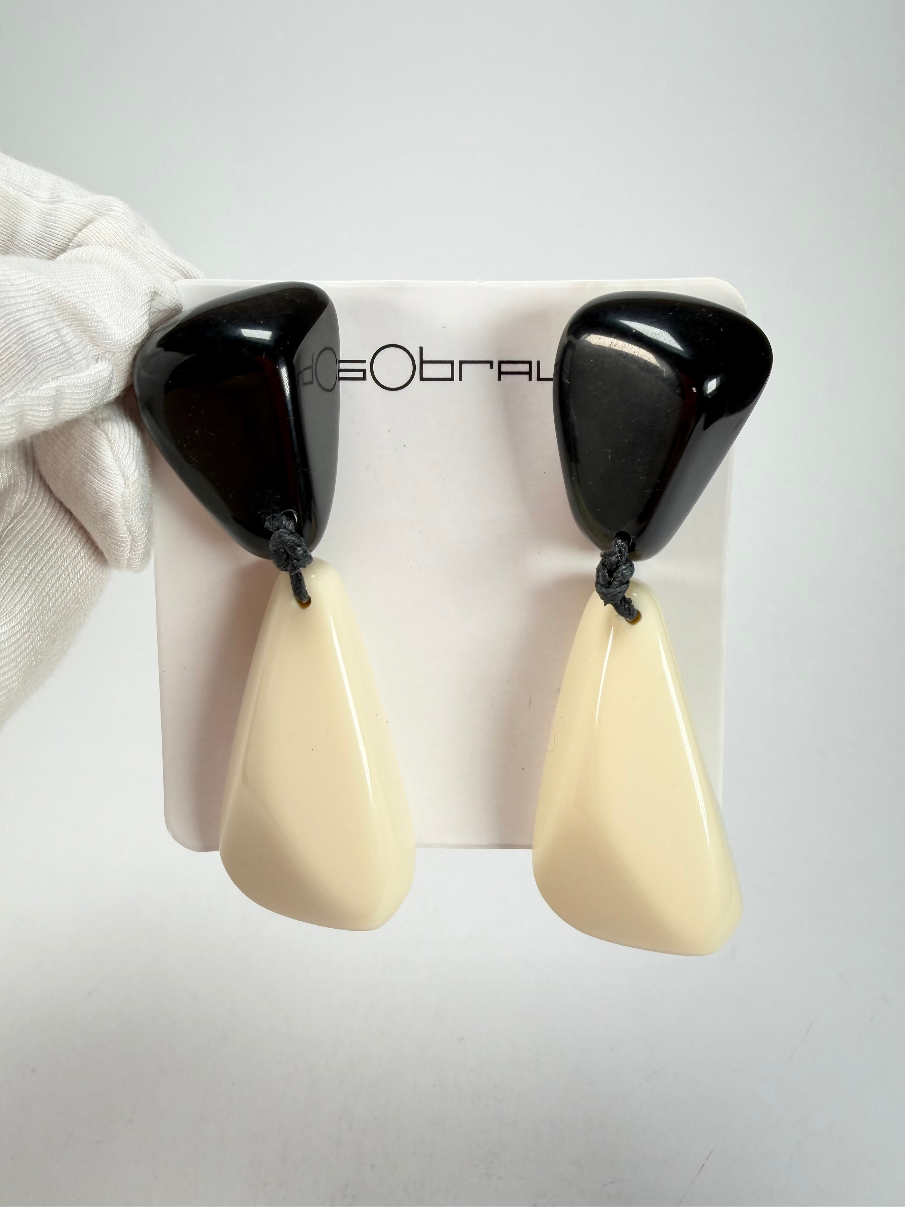 Sobral - Mix 2023 "Cusco" Black & Marfim Cream Resin Clip On Earrings ( 001417 )