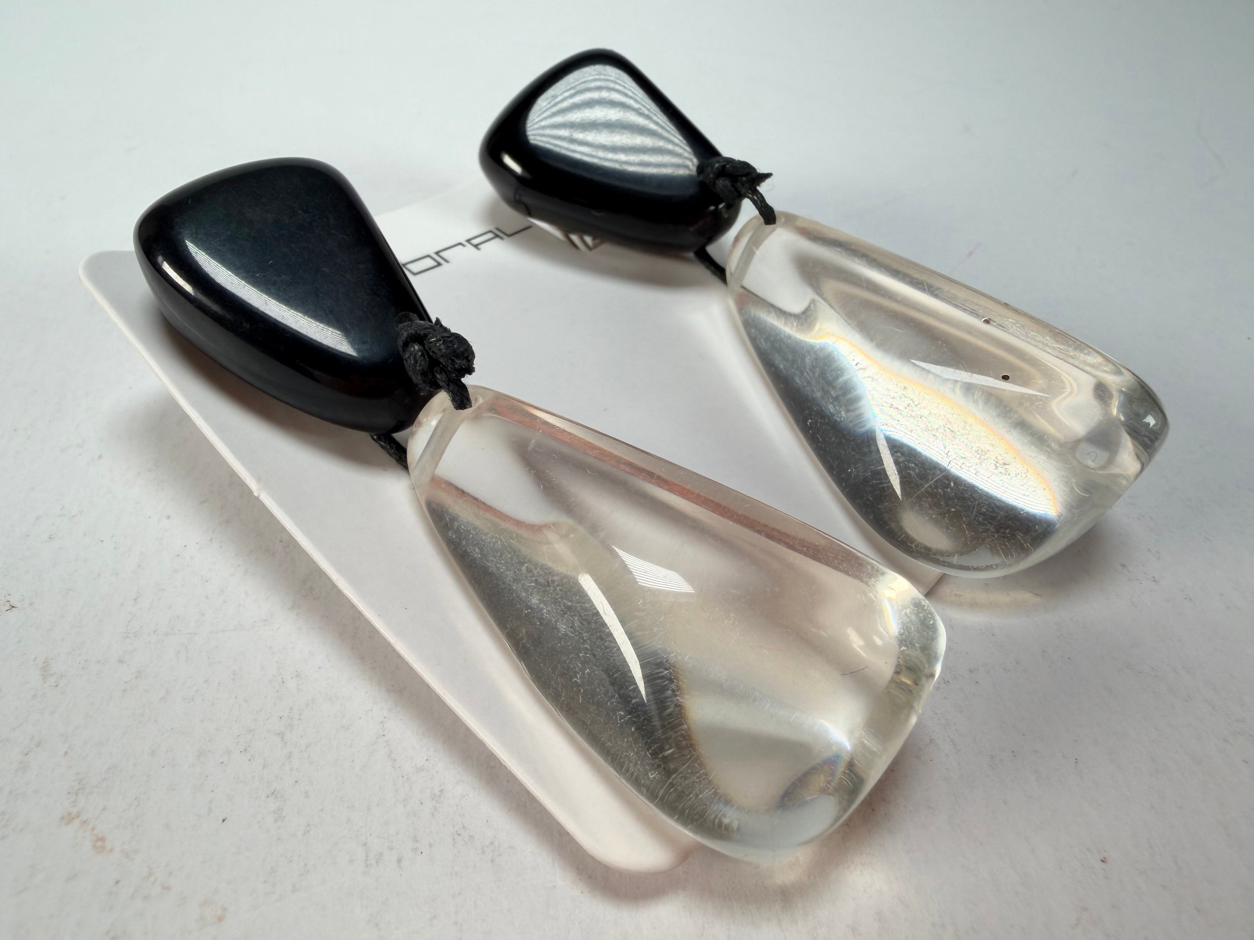 Sobral - Mix 2023 "Cusco" Black & Cristal Resin Clip On Earrings ( 001417 )