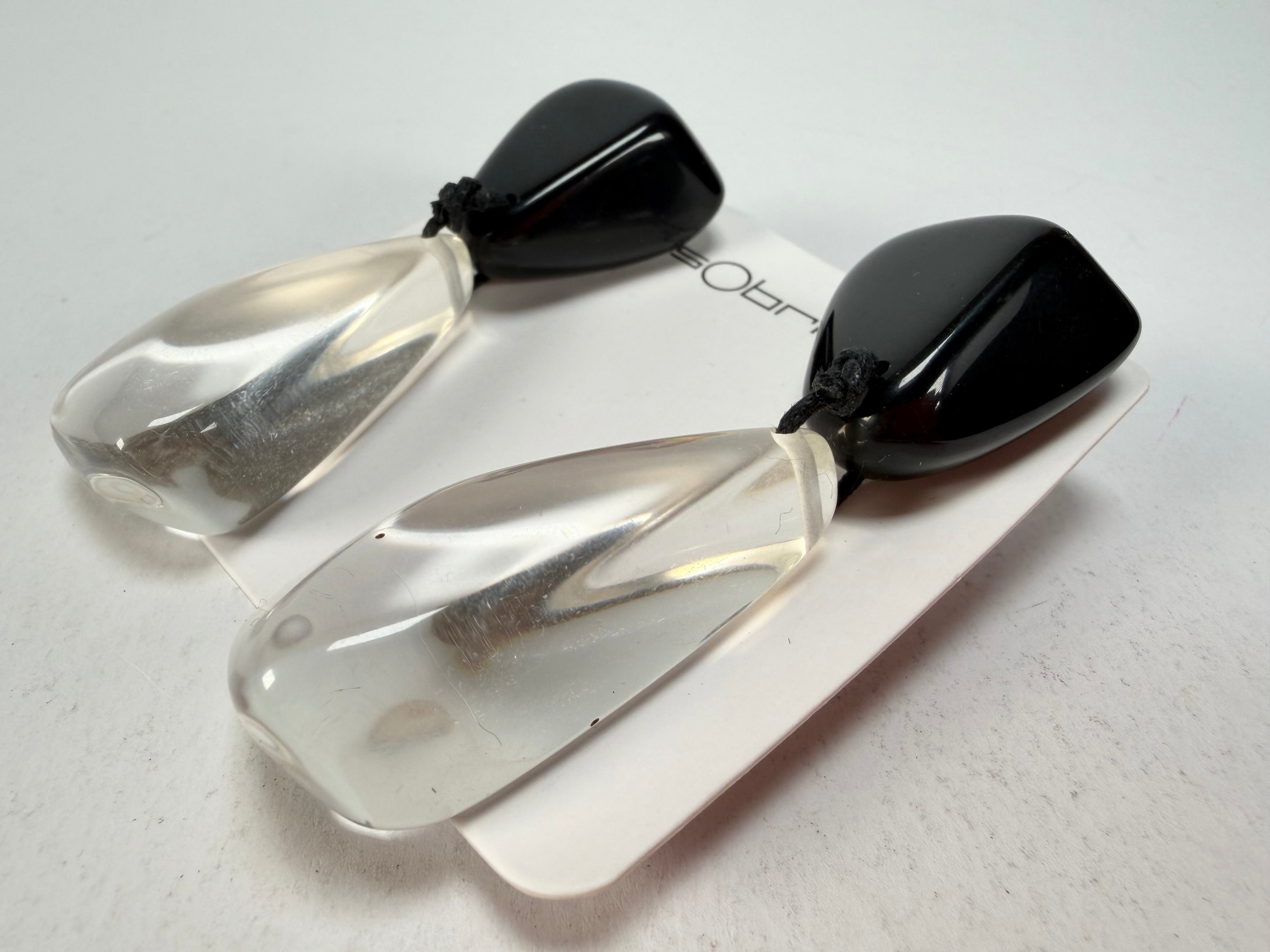 Sobral - Mix 2023 "Cusco" Black & Cristal Resin Clip On Earrings ( 001417 )