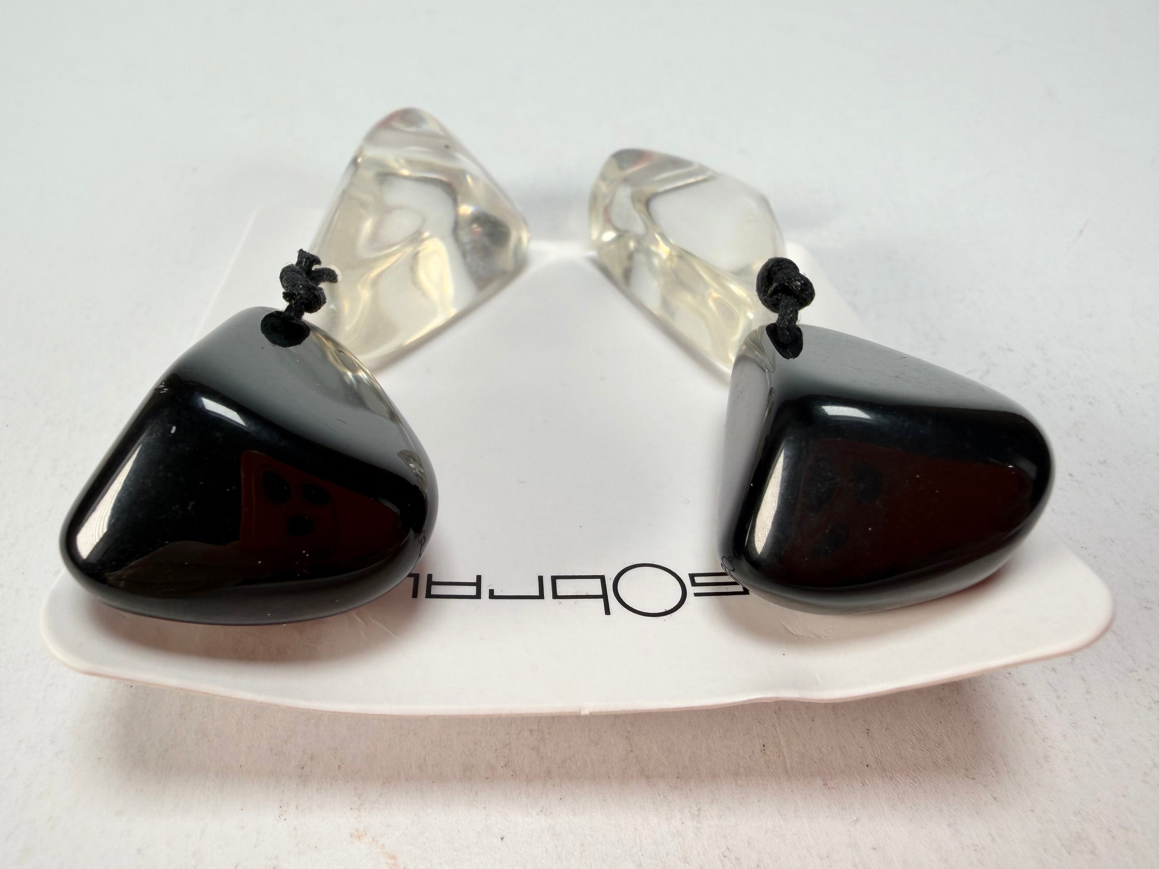 Sobral - Mix 2023 "Cusco" Black & Cristal Resin Clip On Earrings ( 001417 )