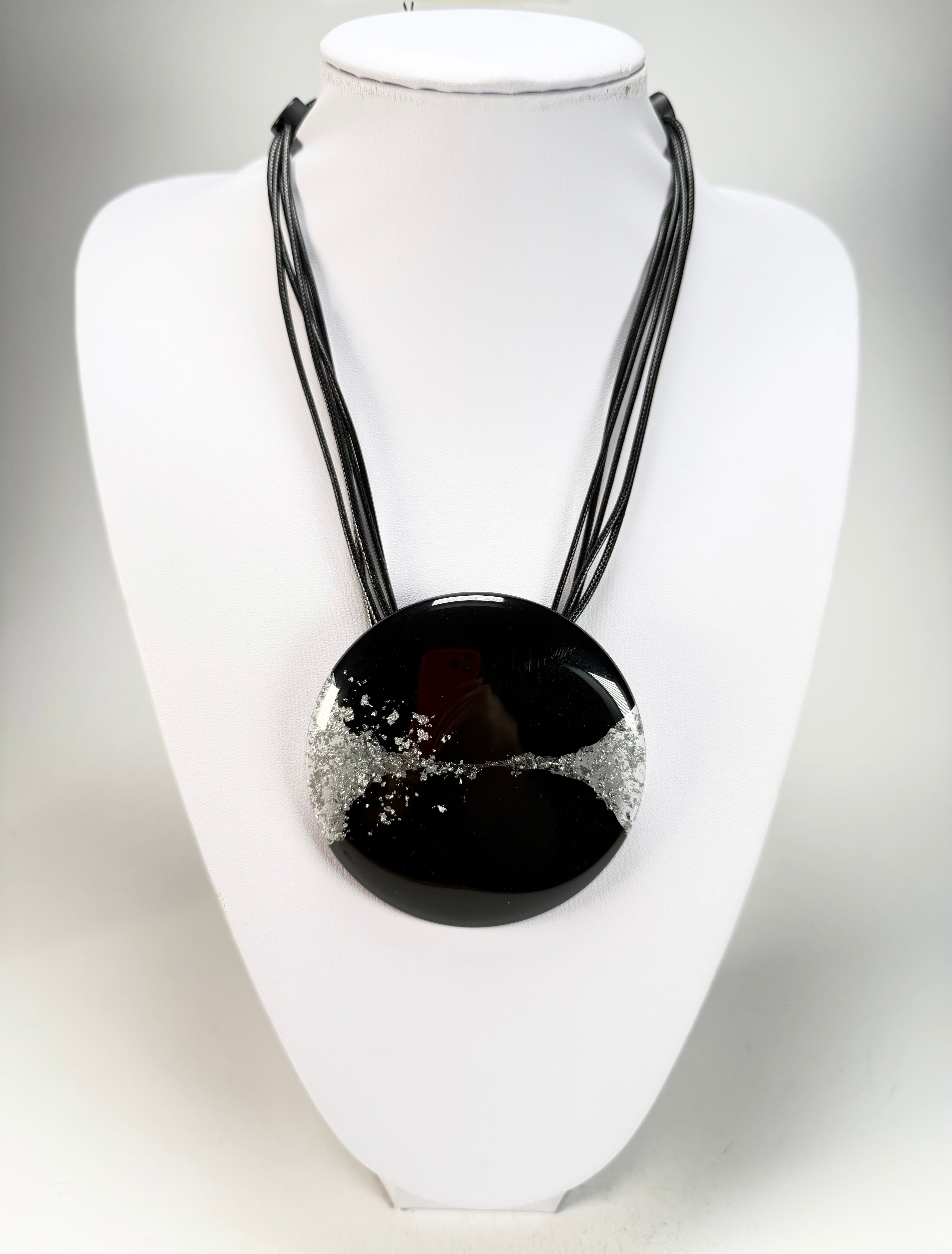 Sobral - Metalique Orlando "Disc" Black & Silver Resin Necklace ( 004096 )