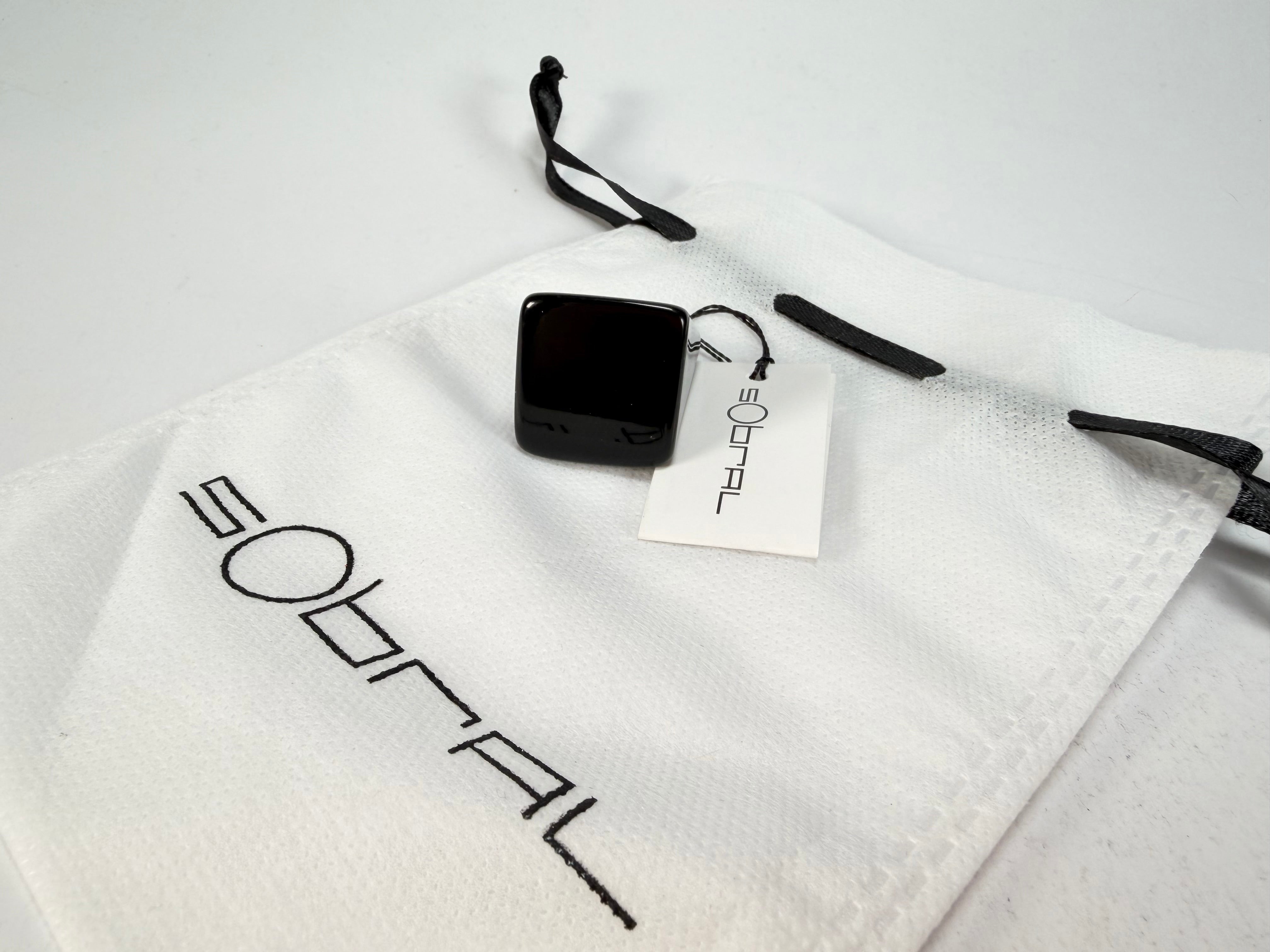 Sobral - Preto "Carre" Black Resin Ring ( 000149 ) - Size UK N / US 7