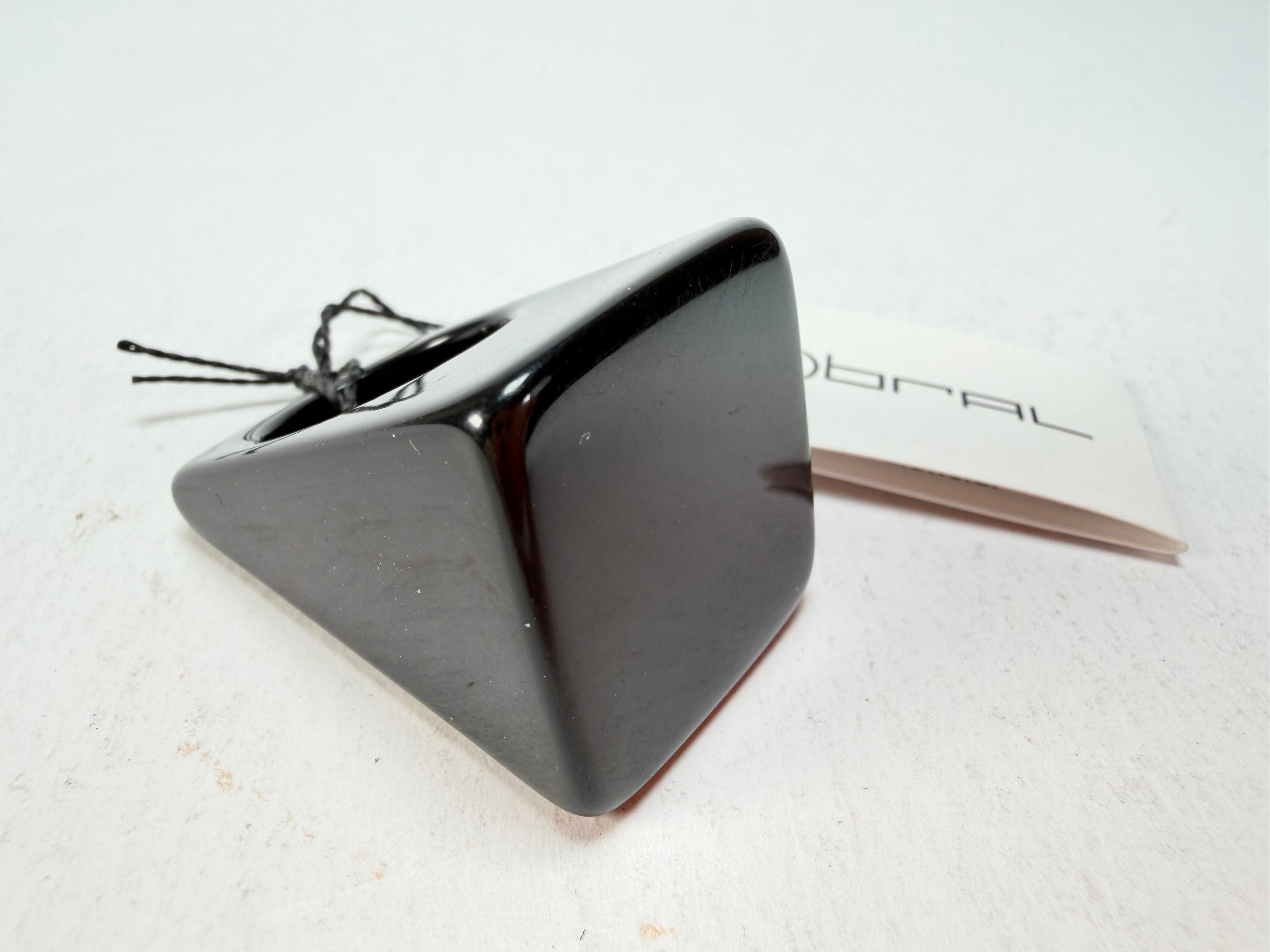 Sobral - Preto "Carre" Black Resin Ring ( 000149 ) - Size UK N / US 7