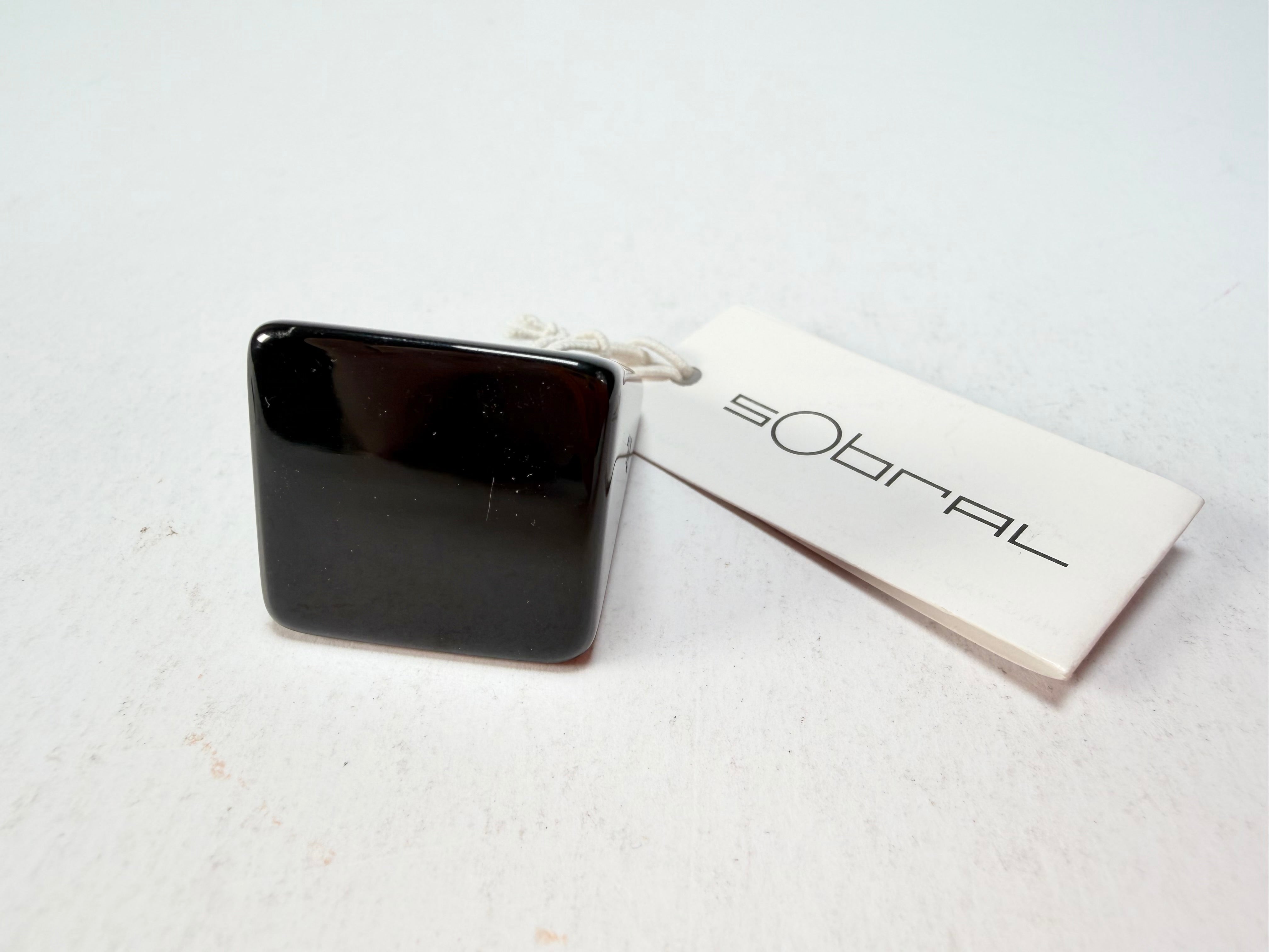Sobral - Preto "Carre" Black Resin Ring ( 000149 ) - Size UK _ / US 8