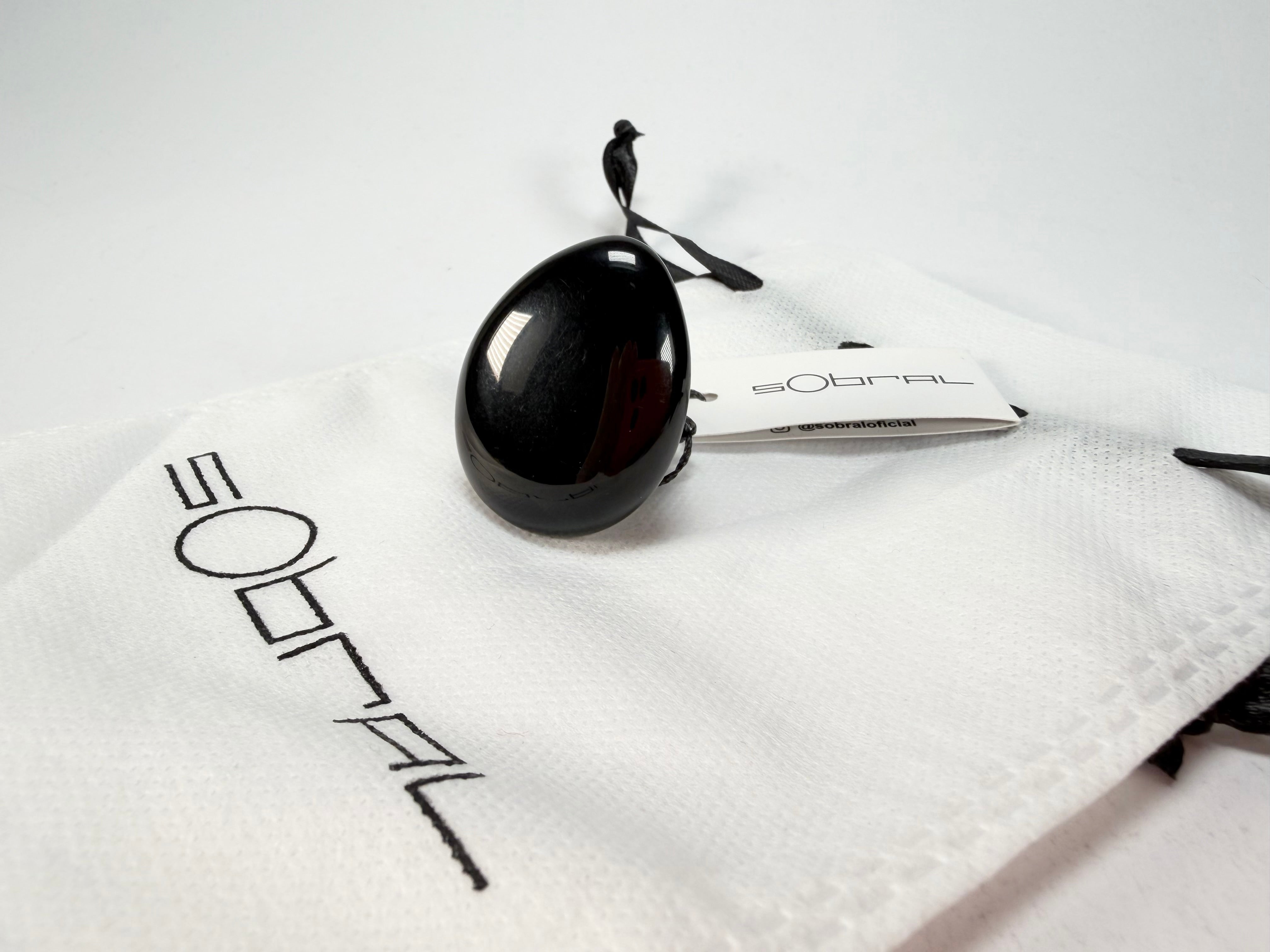 Sobral - Preto "Poesia" Black Resin Ring ( 003597 ) - Size UK V / US 10