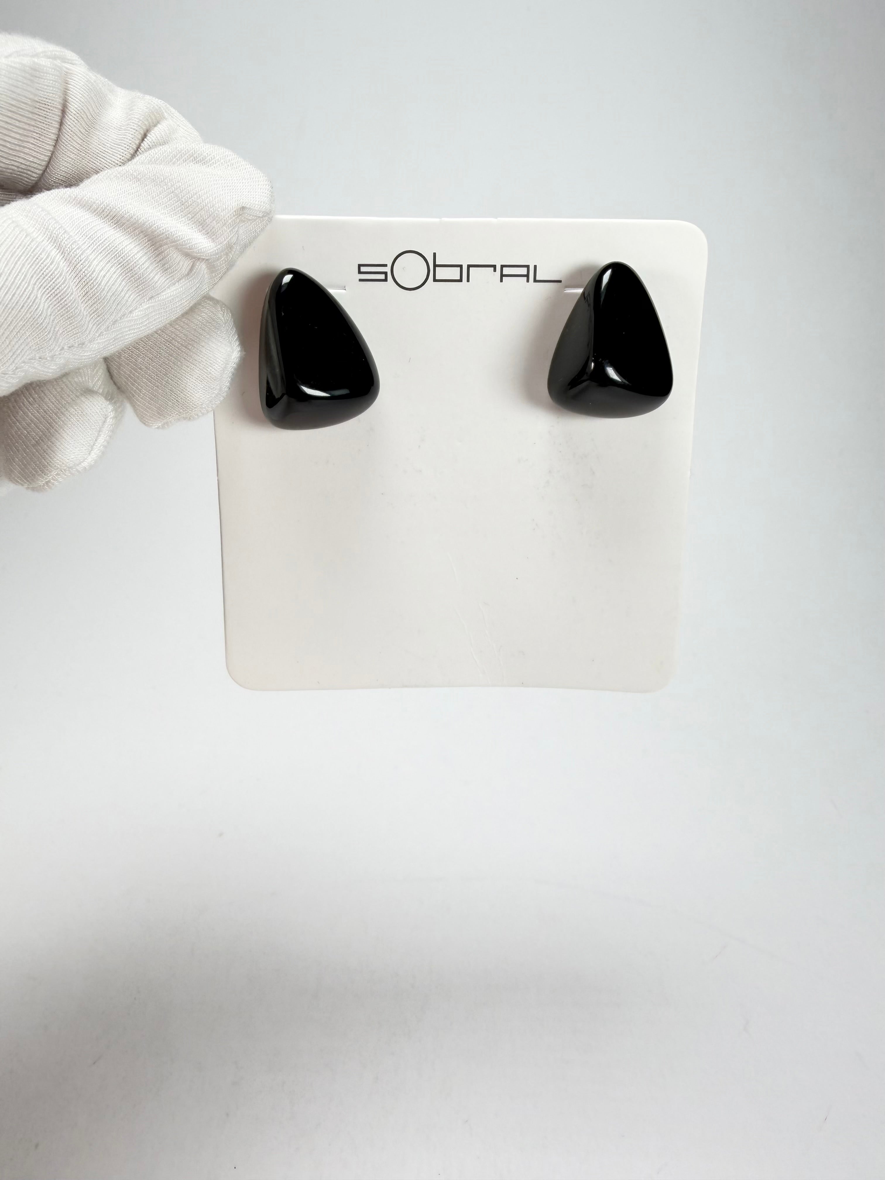 Sobral - Preto "Pequeno Diamante" Black Resin Earrings ( 003600 )