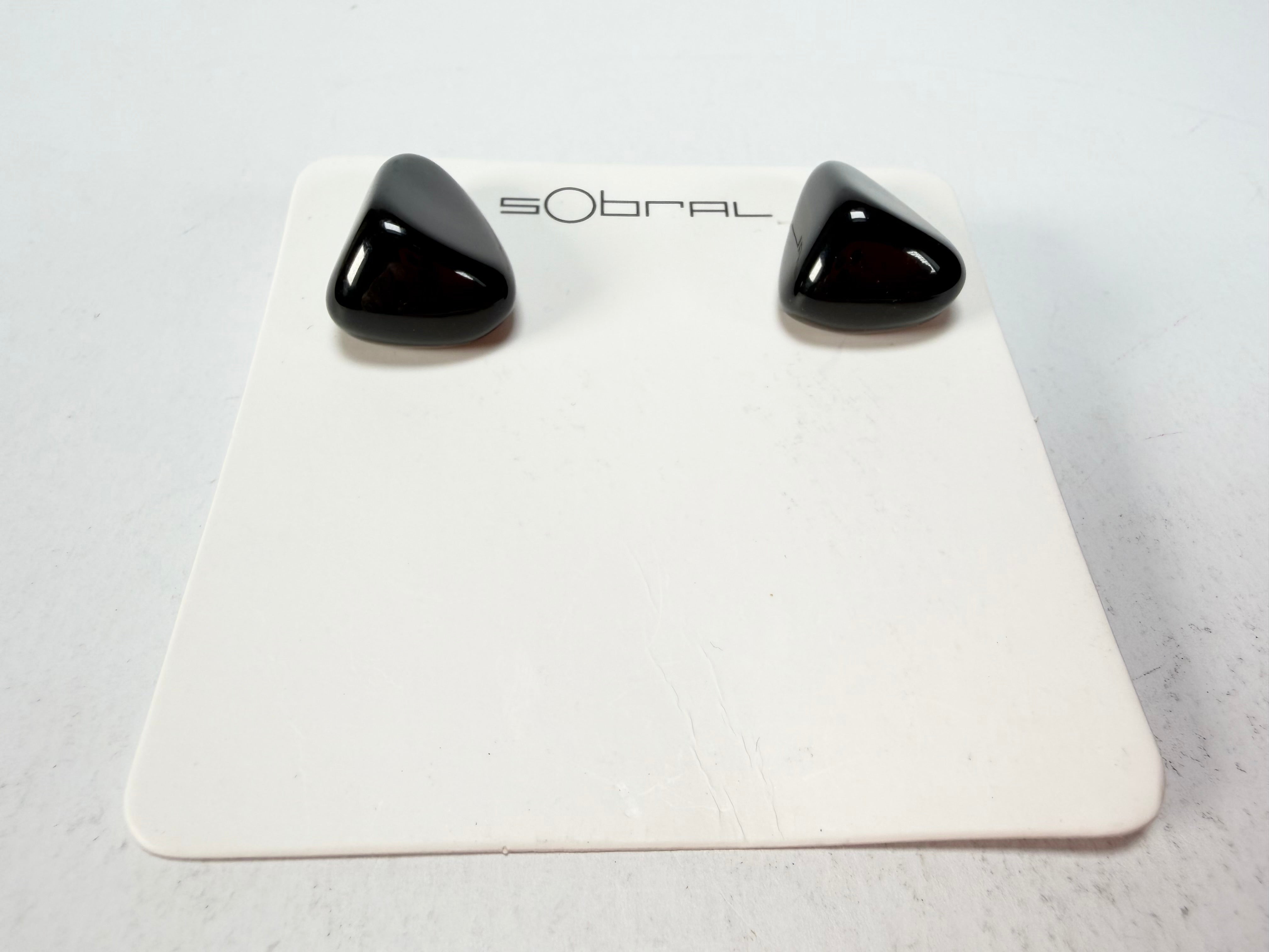 Sobral - Preto "Pequeno Diamante" Black Resin Earrings ( 003600 )