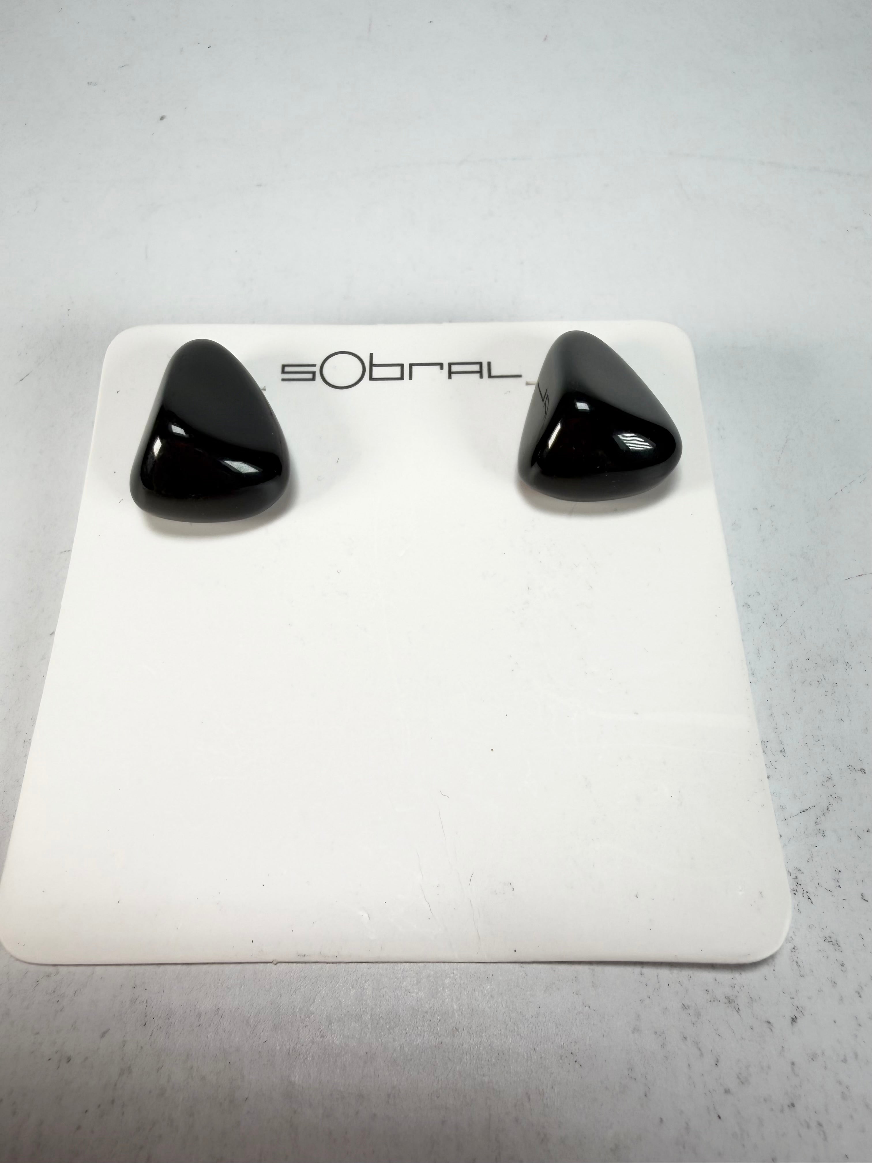 Sobral - Preto "Pequeno Diamante" Black Resin Earrings ( 003600 )