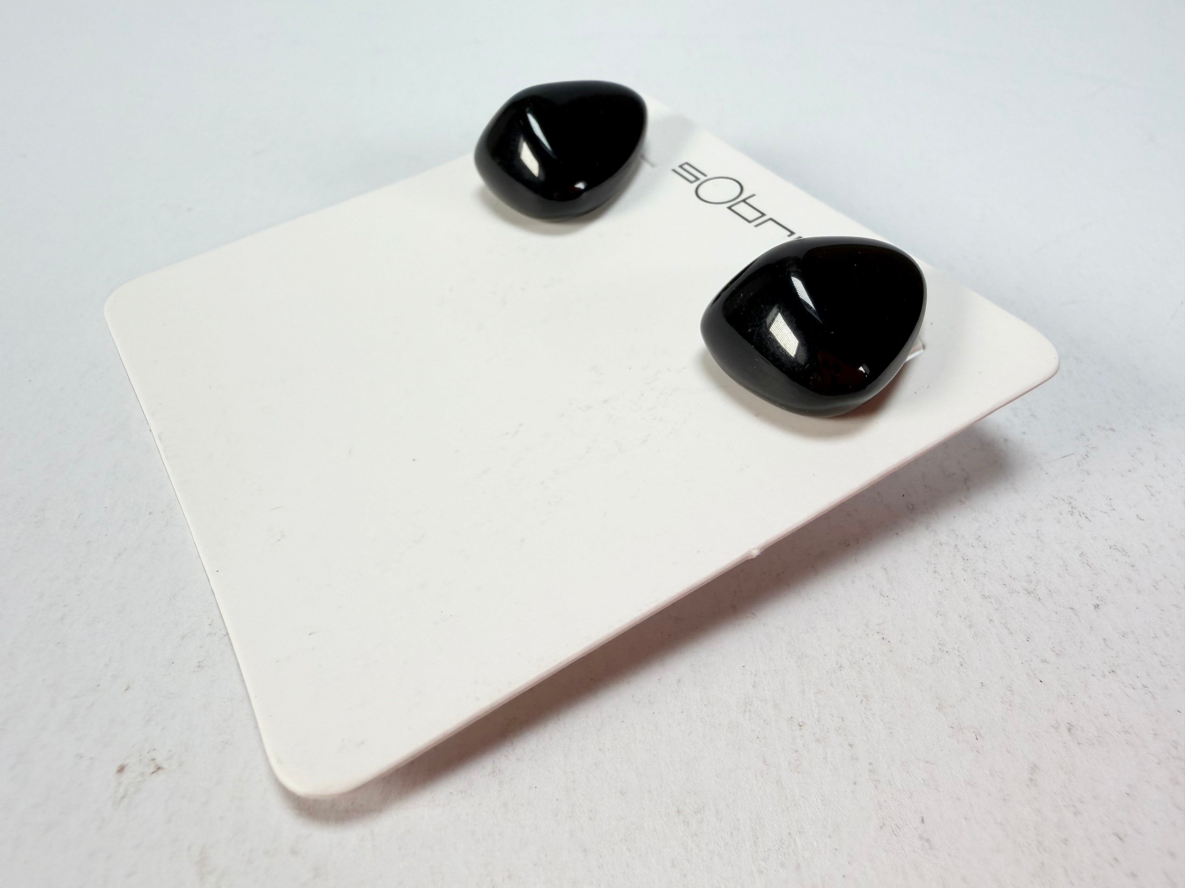 Sobral - Preto "Pequeno Diamante" Black Resin Earrings ( 003600 )