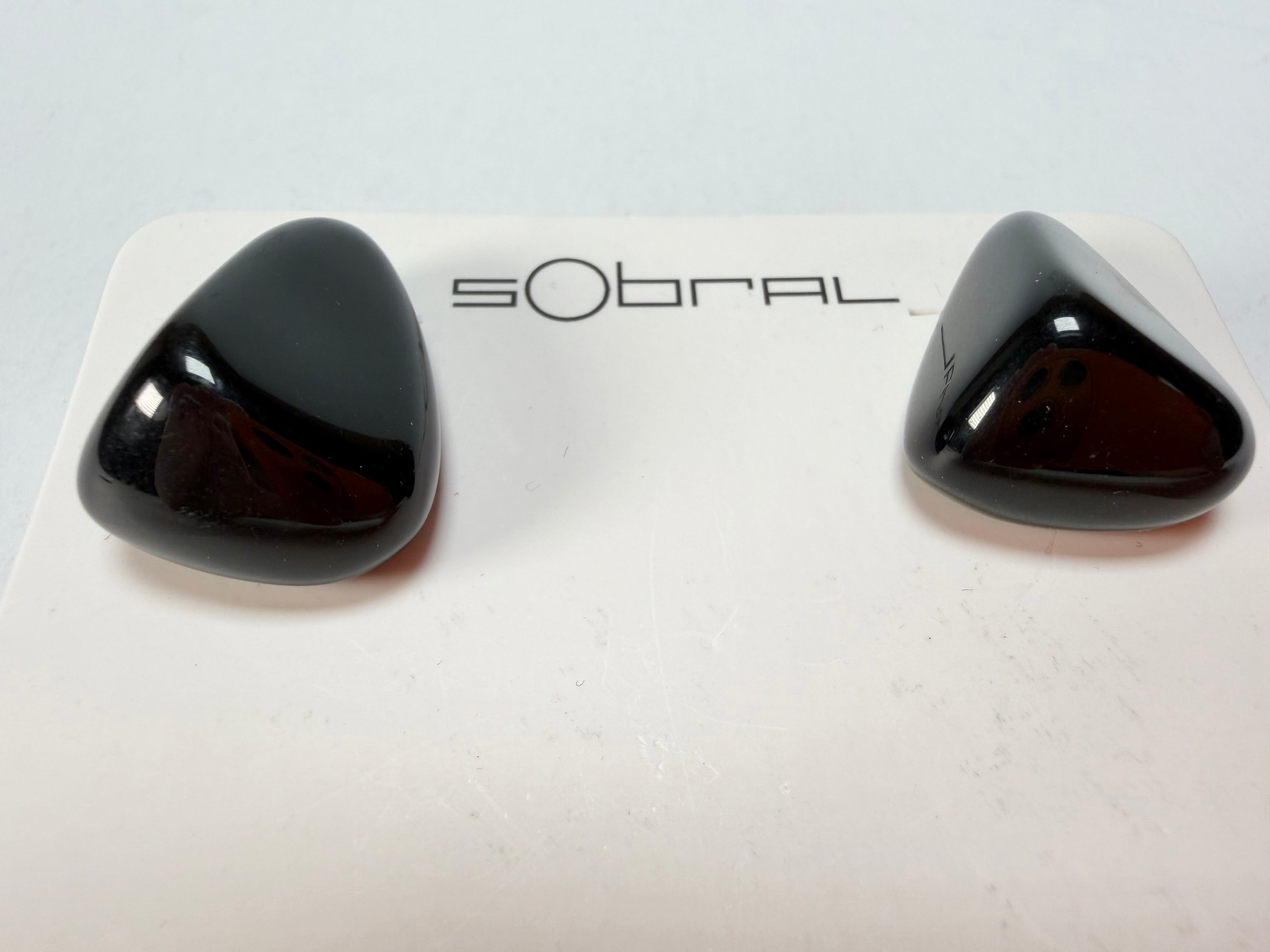 Sobral - Preto "Pequeno Diamante" Black Resin Earrings ( 003600 )