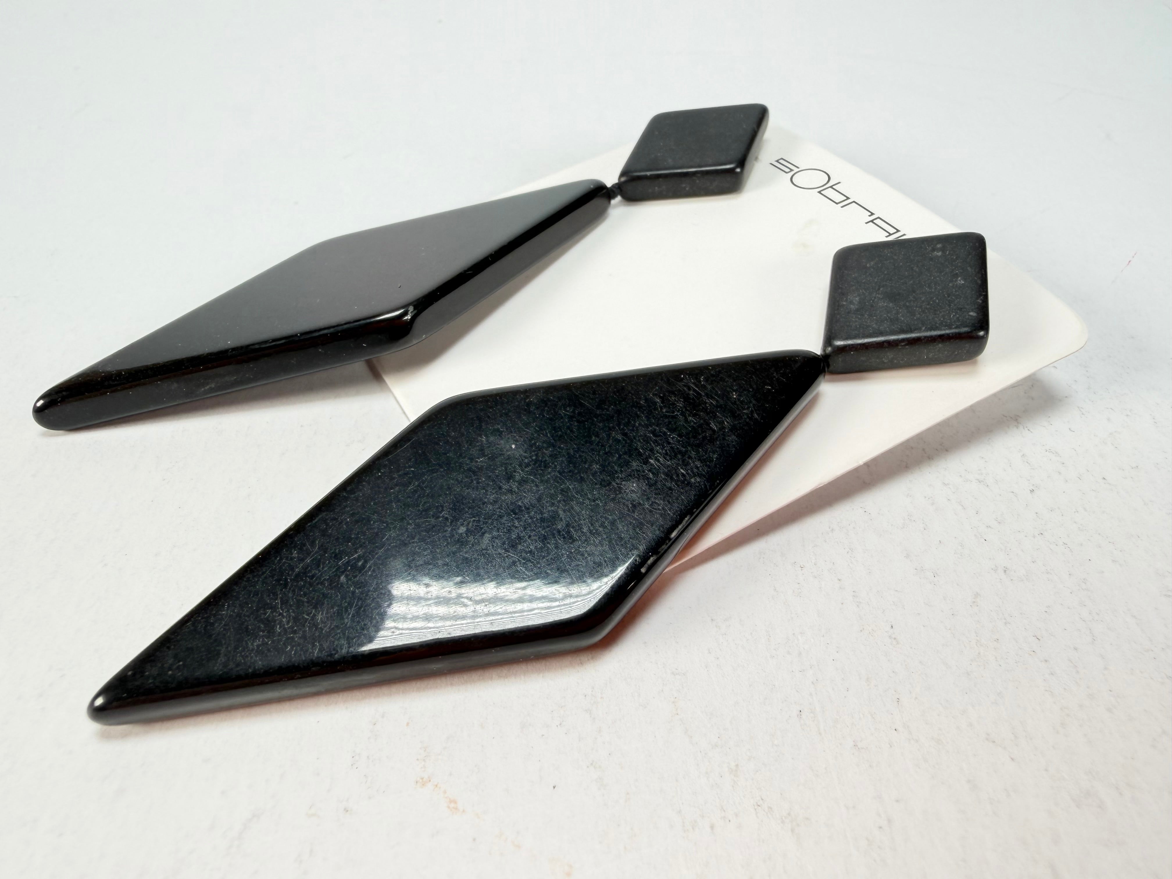 Sobral - Preto "Nial" Black Gloss Resin Earrings ( 004203 )