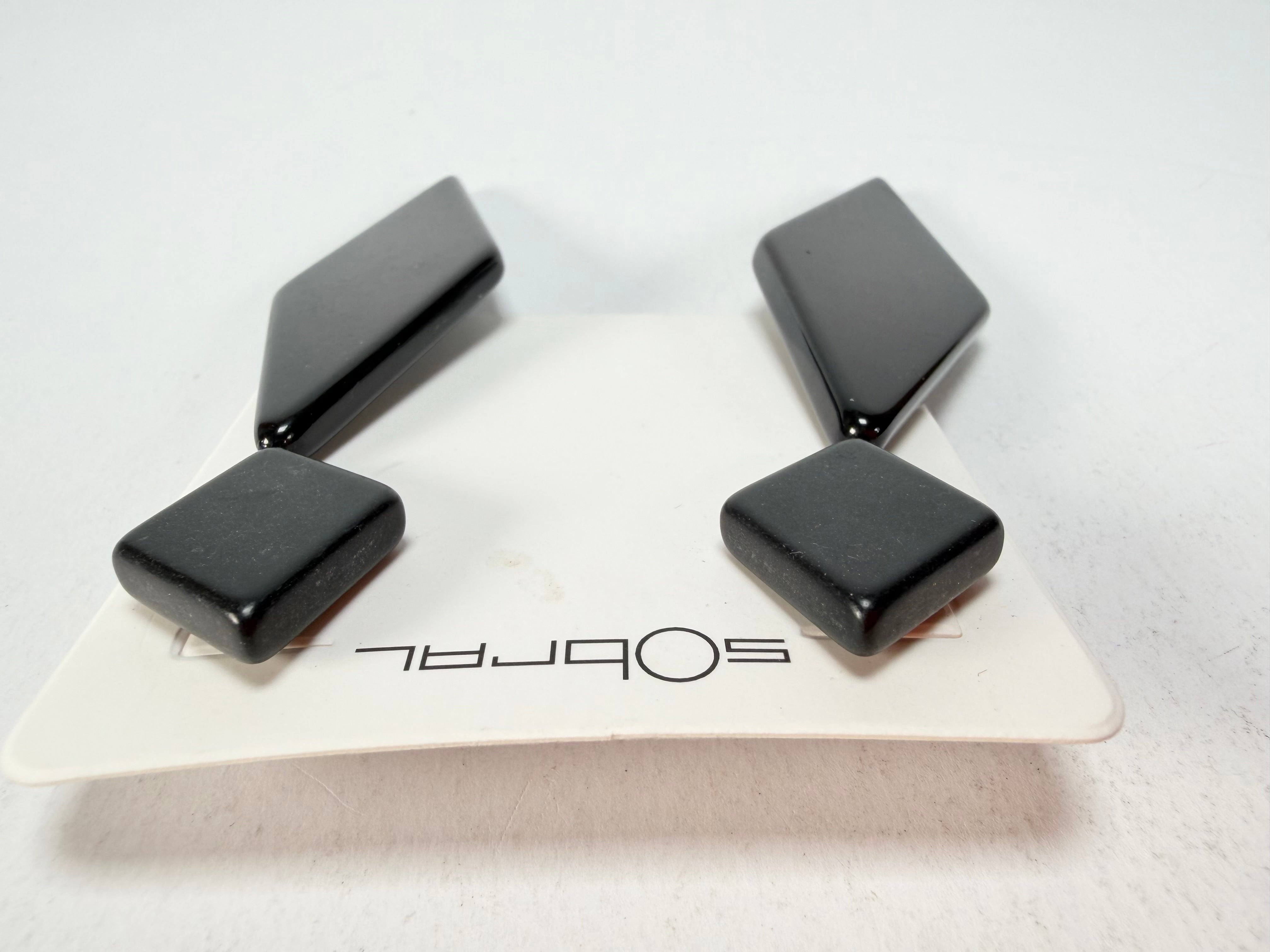 Sobral - Preto "Nial" Black Gloss Resin Earrings ( 004203 )