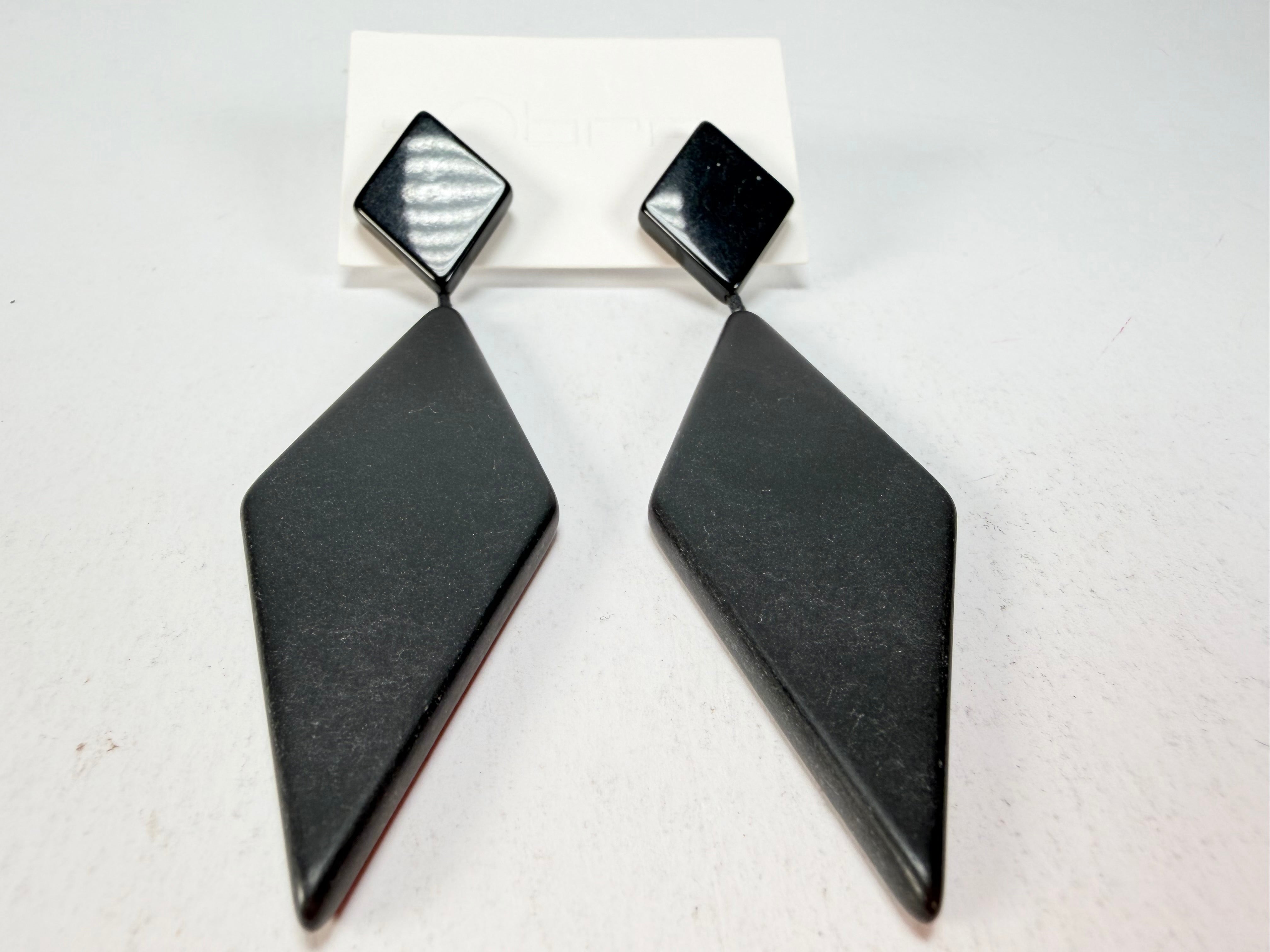 Sobral - Preto "Nial" Black Matt Resin Earrings ( 004203 )