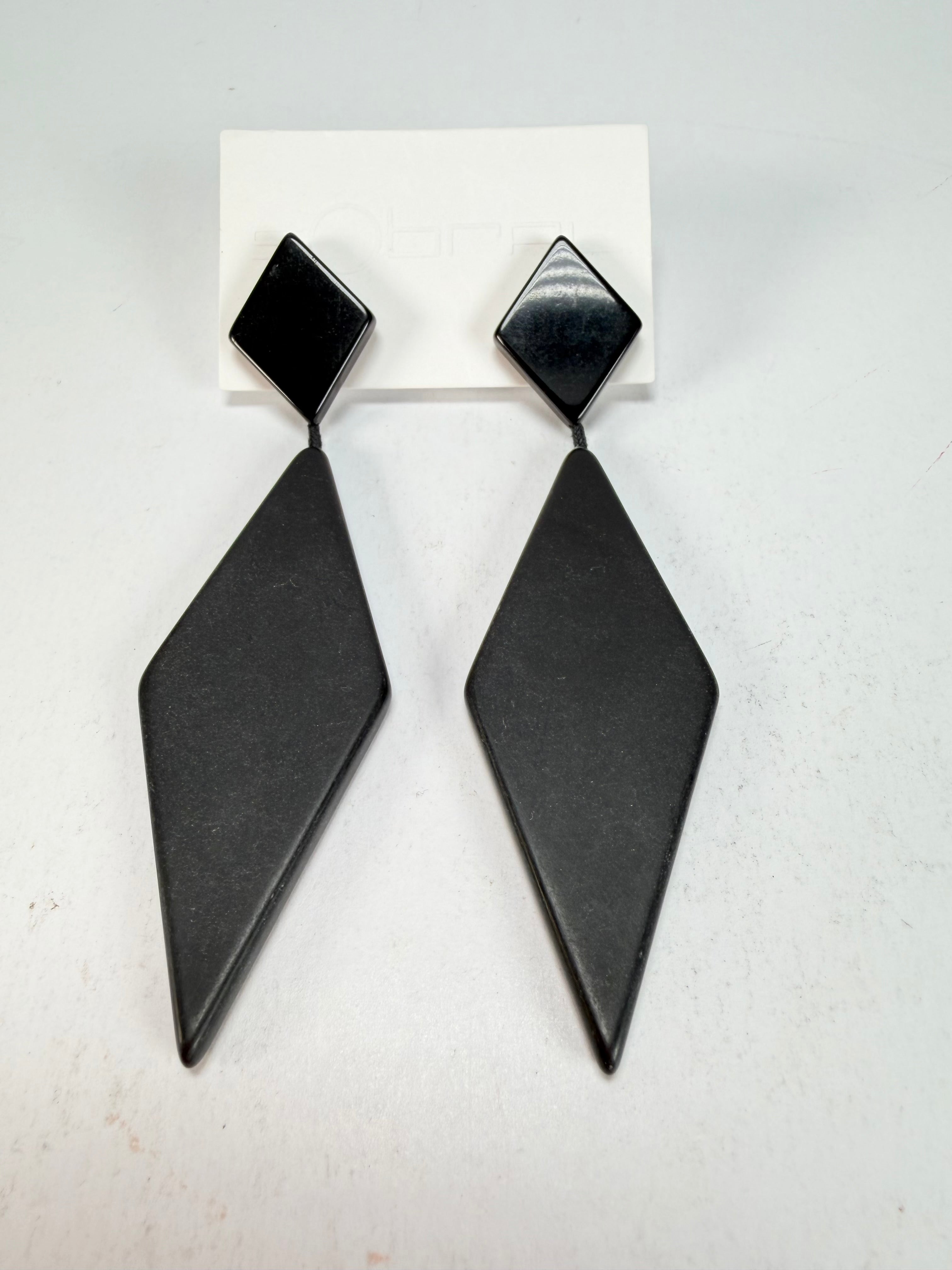 Sobral - Preto "Nial" Black Matt Resin Earrings ( 004203 )