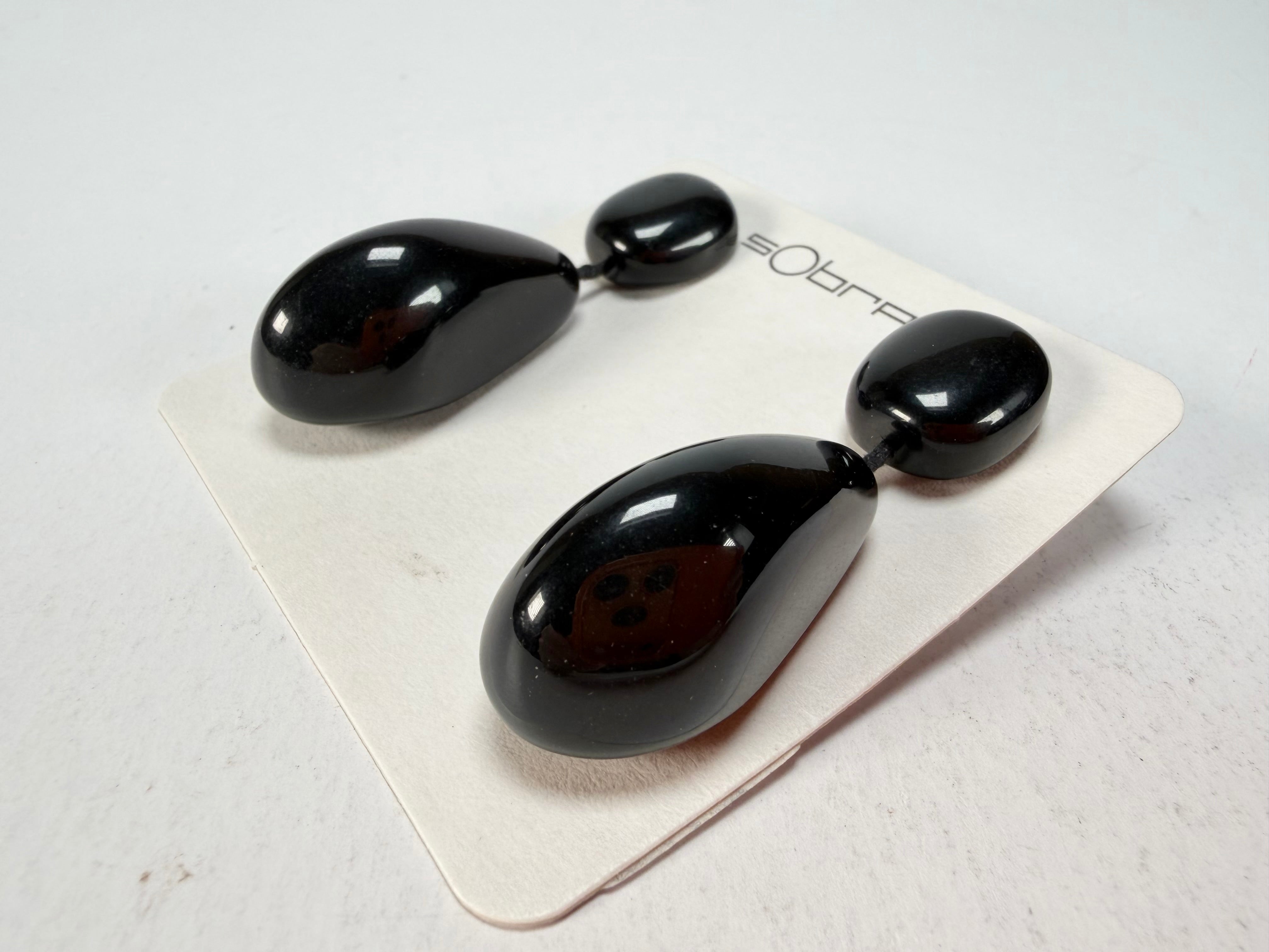 Sobral - Preto "Clave Efeitos" Black Resin Earrings ( 004606 )
