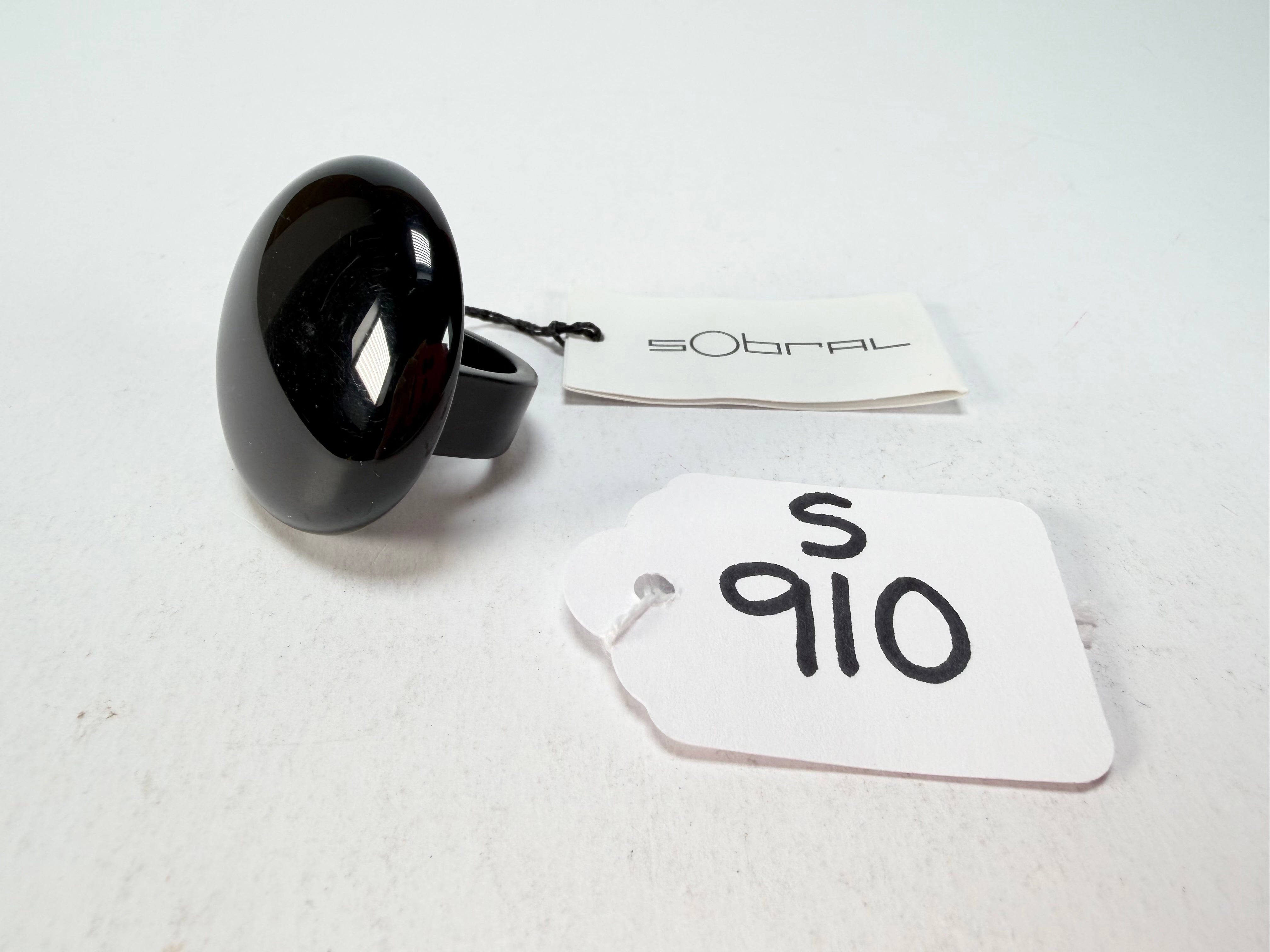 Sobral - Preto "Bead" Black Resin Ring ( 004764 ) - Size UK O / US 7